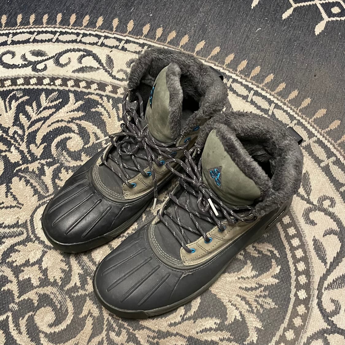 나이키 ACG 루나론 털 부츠  상품이미지2