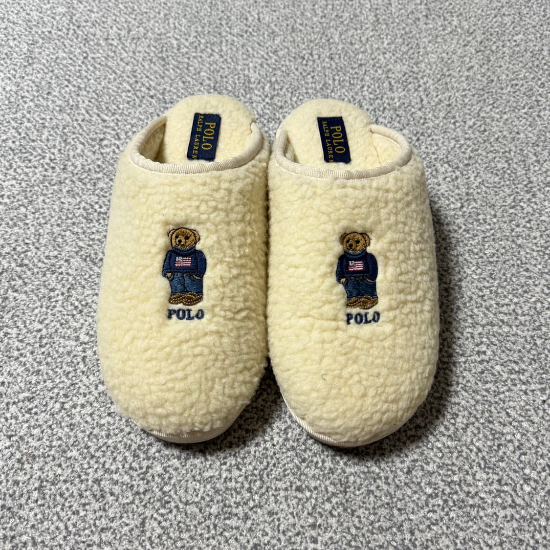 [정가 13만원] 폴로 랄프로렌 양털 슬리퍼 230 상품이미지1