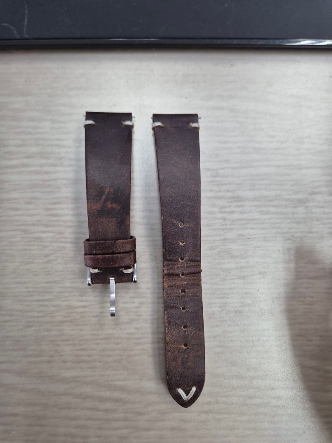 해밀턴 카키필드 쿼츠 38mm 블랙 다이얼 H69401930  상품이미지6