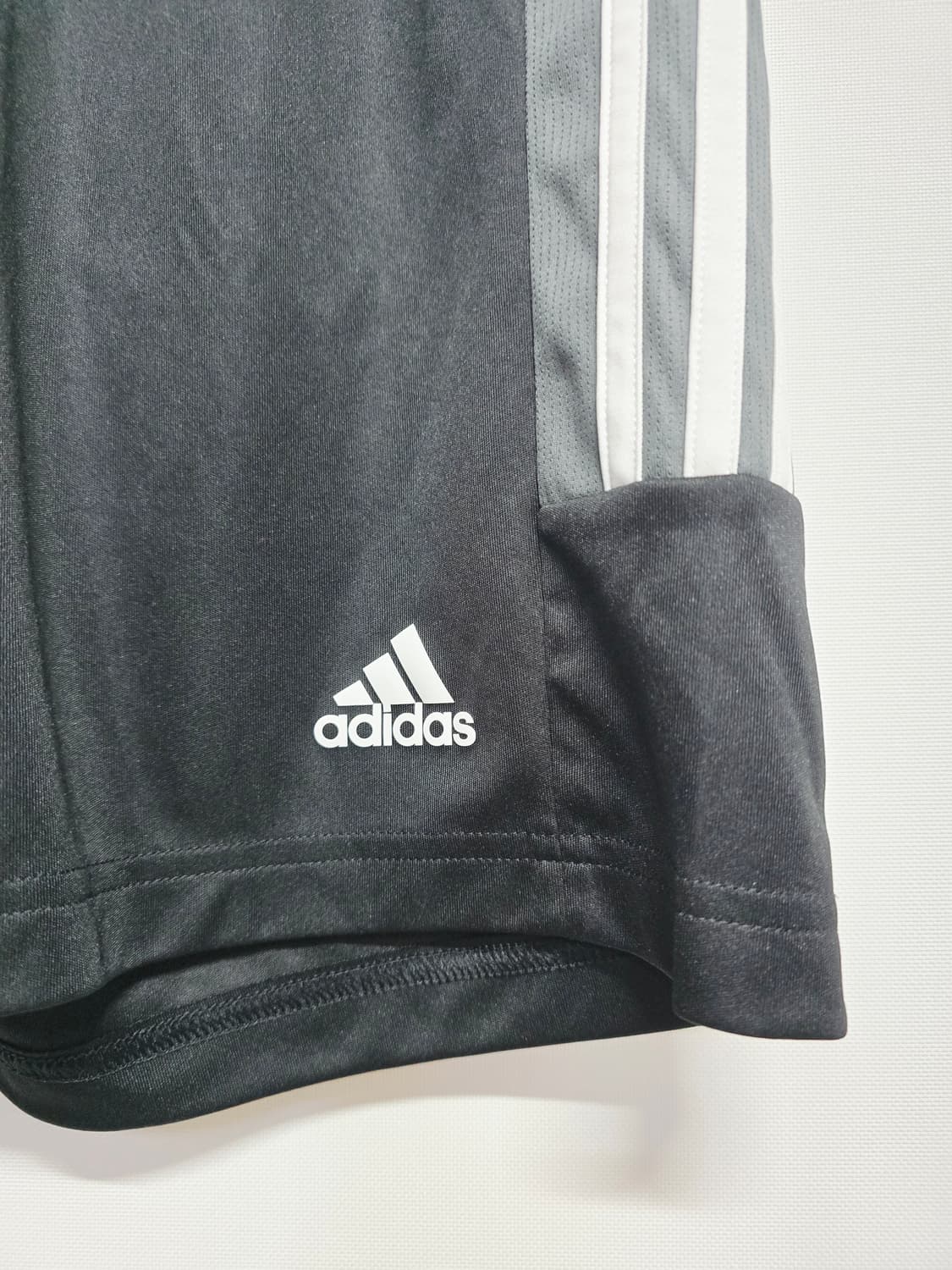 아디다스 삼선 반바지 블랙 상품이미지2