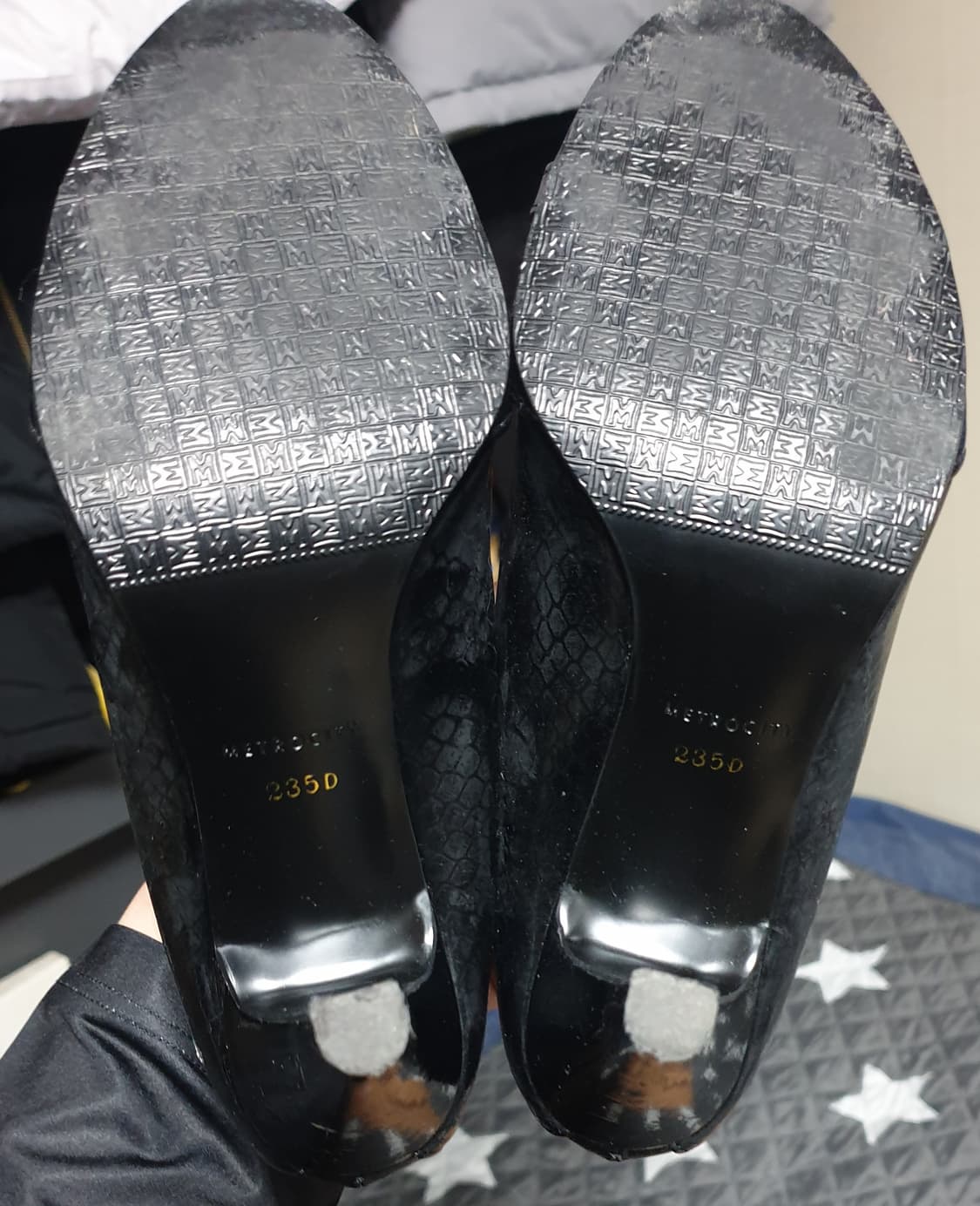 메트로시티 금장체인 하이힐 블랙 (235 D) 굽8cm 상품이미지4