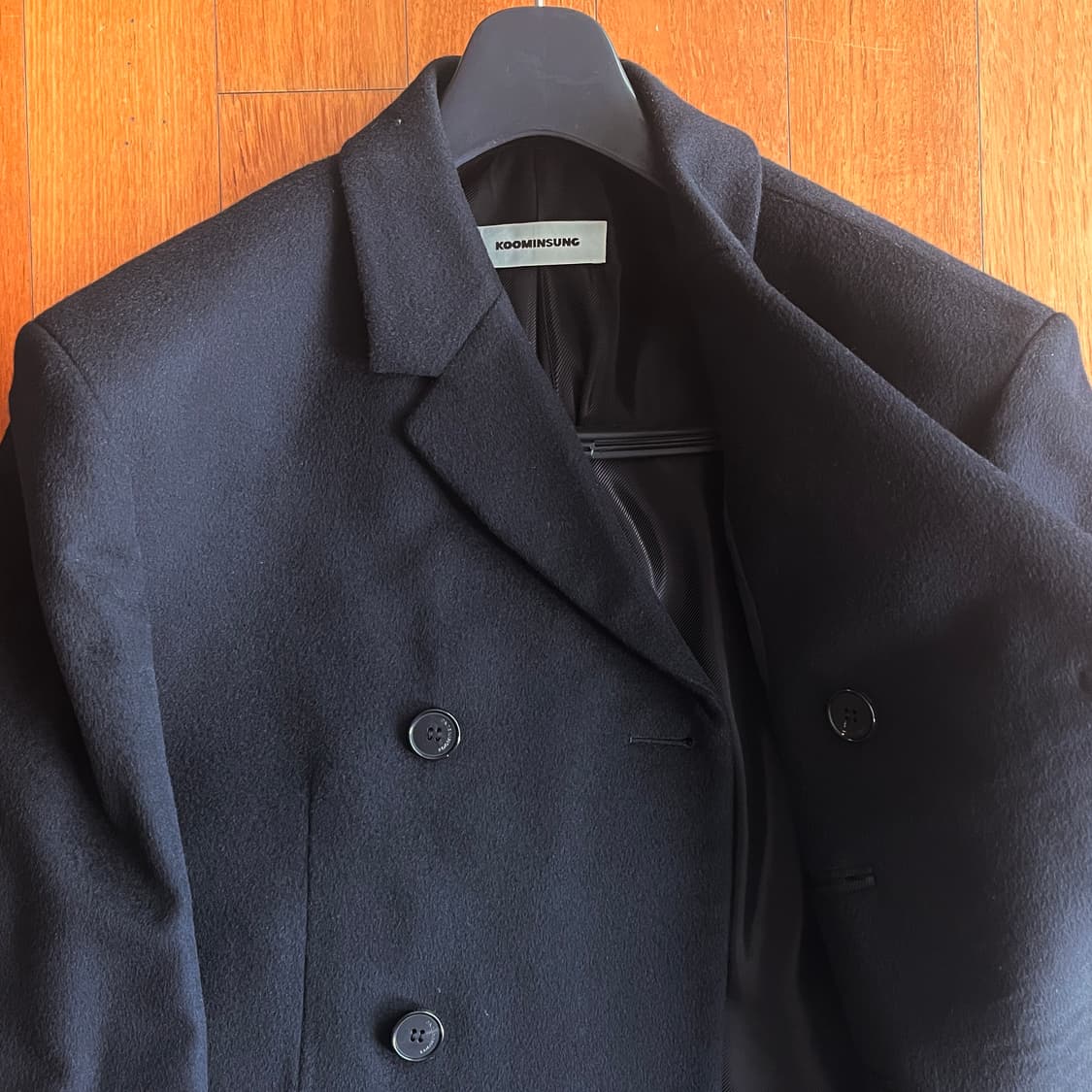 구민성 더블 브레스티드 케시미어 코트 블랙 상품이미지2
