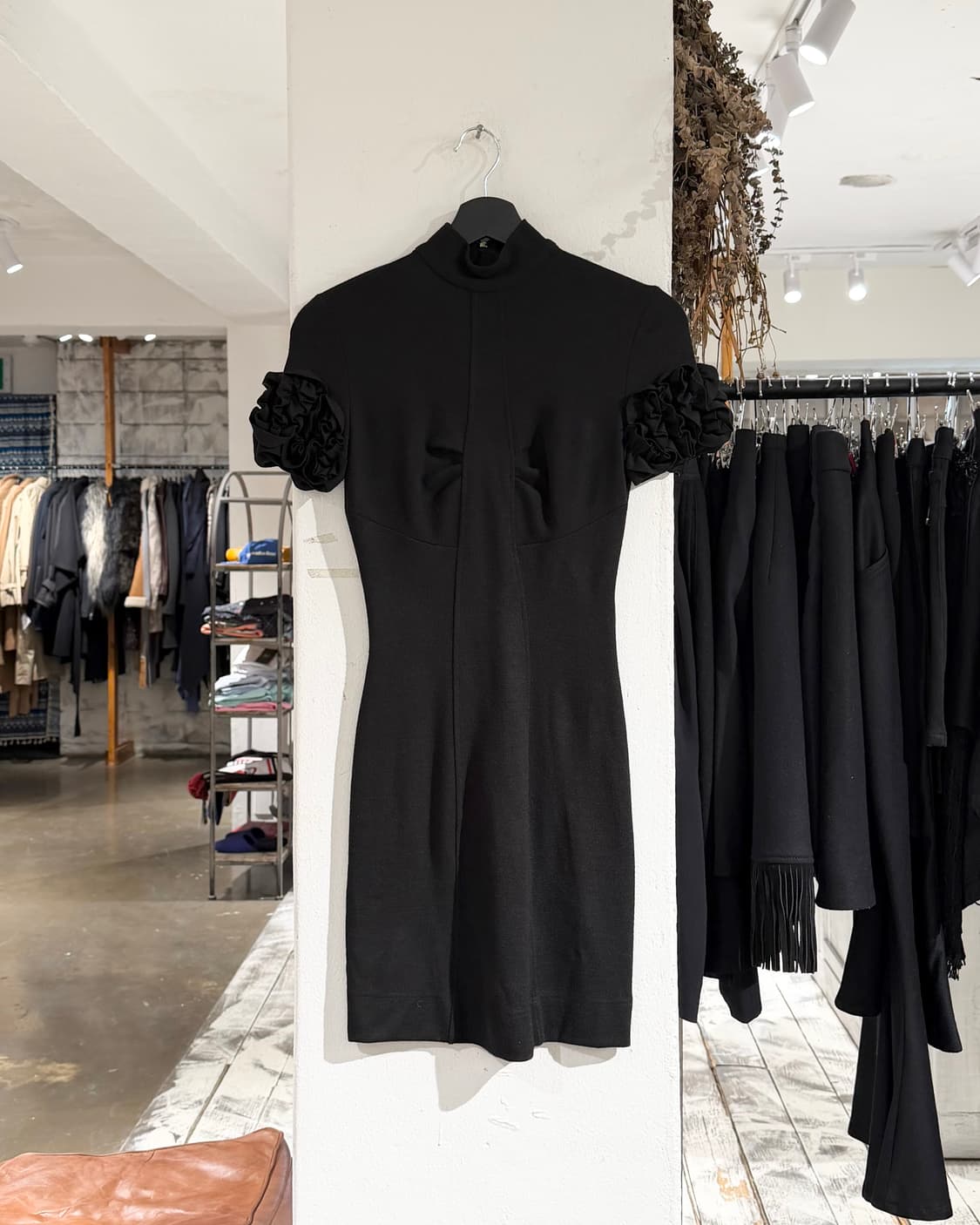 돌체앤가바나 블랙 플라워 하프 슬리브 미니 드레스 상품이미지1