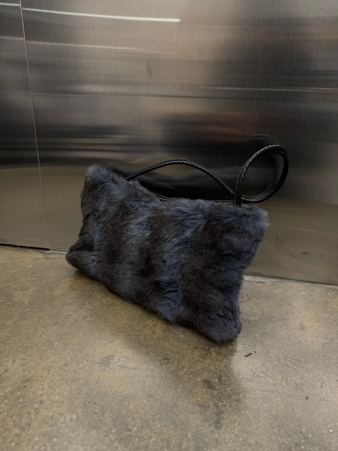 Blue fur shoulder bag 상품이미지1