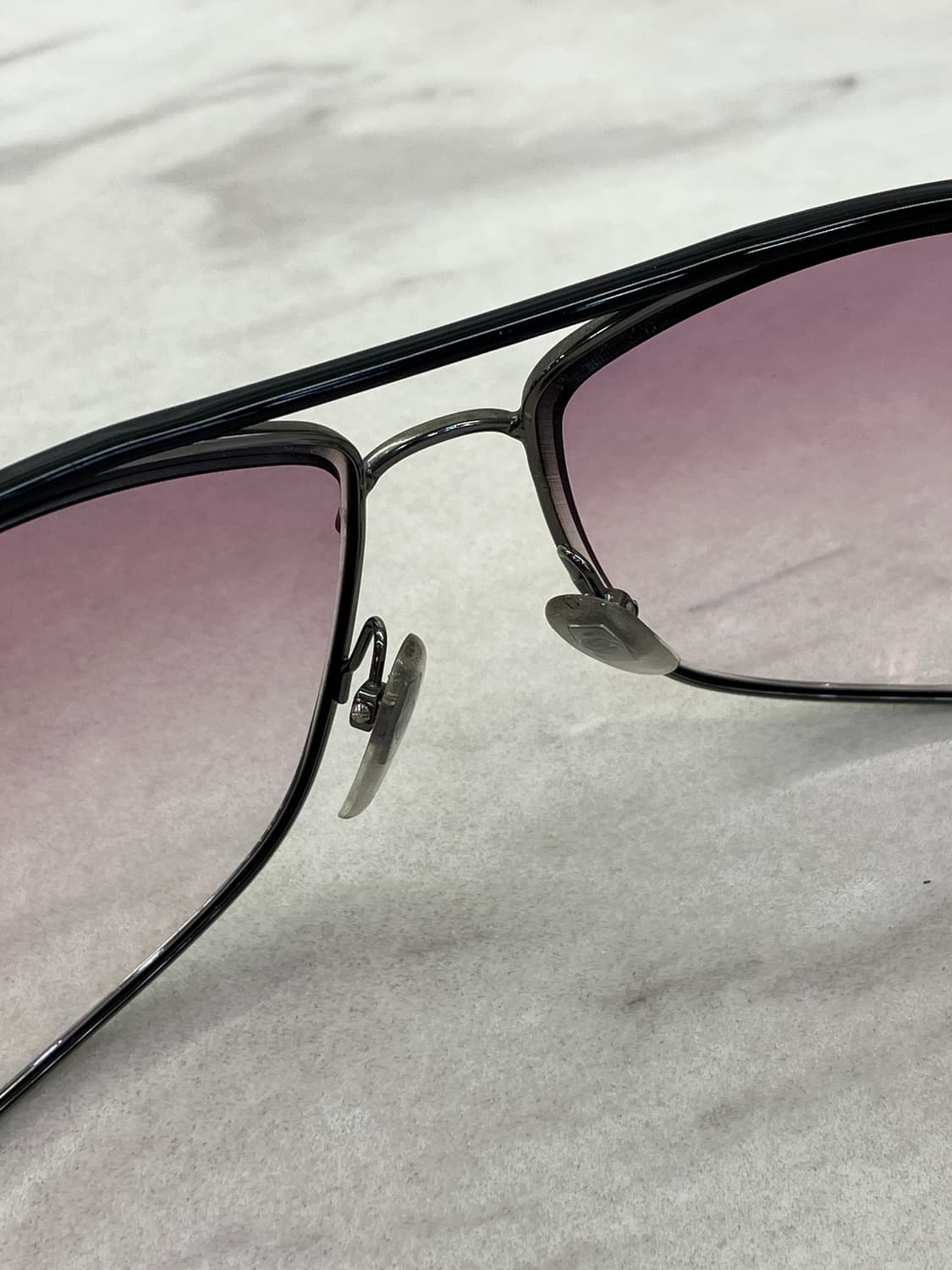 구찌 GUCCI 퍼플 틴트 커브드 선글라스(45g) 상품이미지4