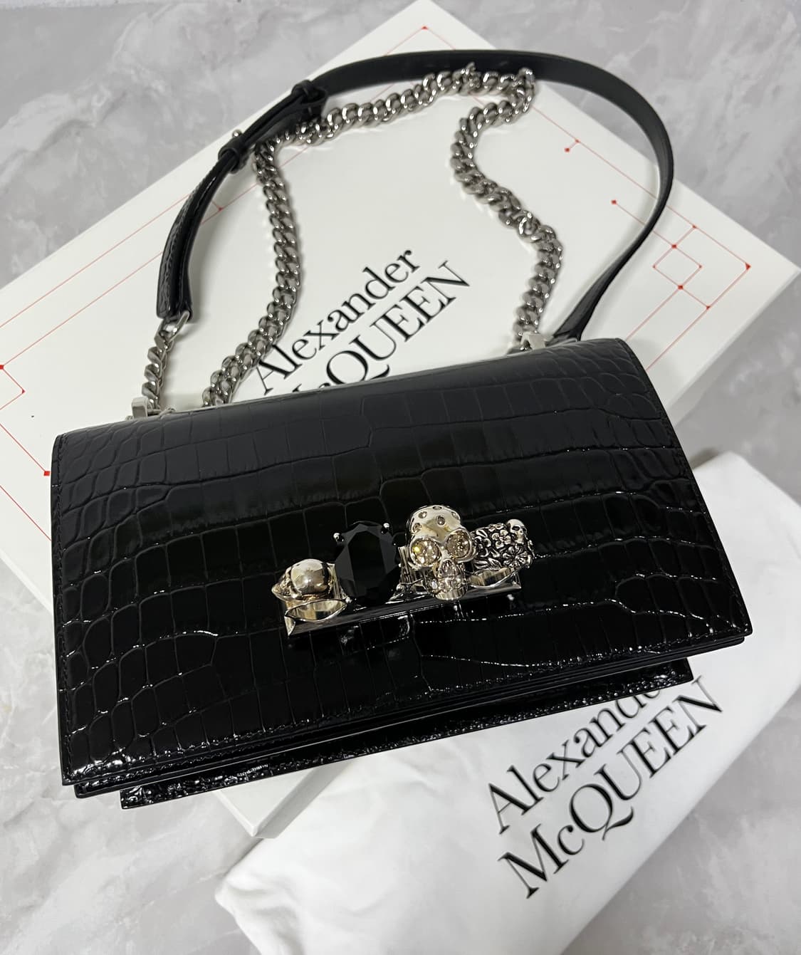 알렉산더맥퀸 쥬얼사첼백 미디움새상품급 상품이미지1