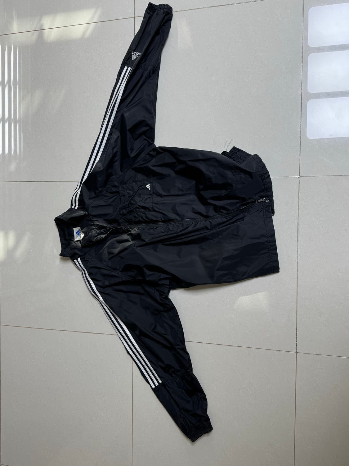 아디다스 빈티지 바람막이 블랙 상품이미지2