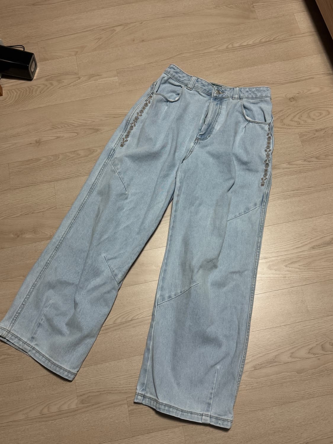 더콜디스트모먼트 ethnic denim pants 연청 와이드 데님 상품이미지2