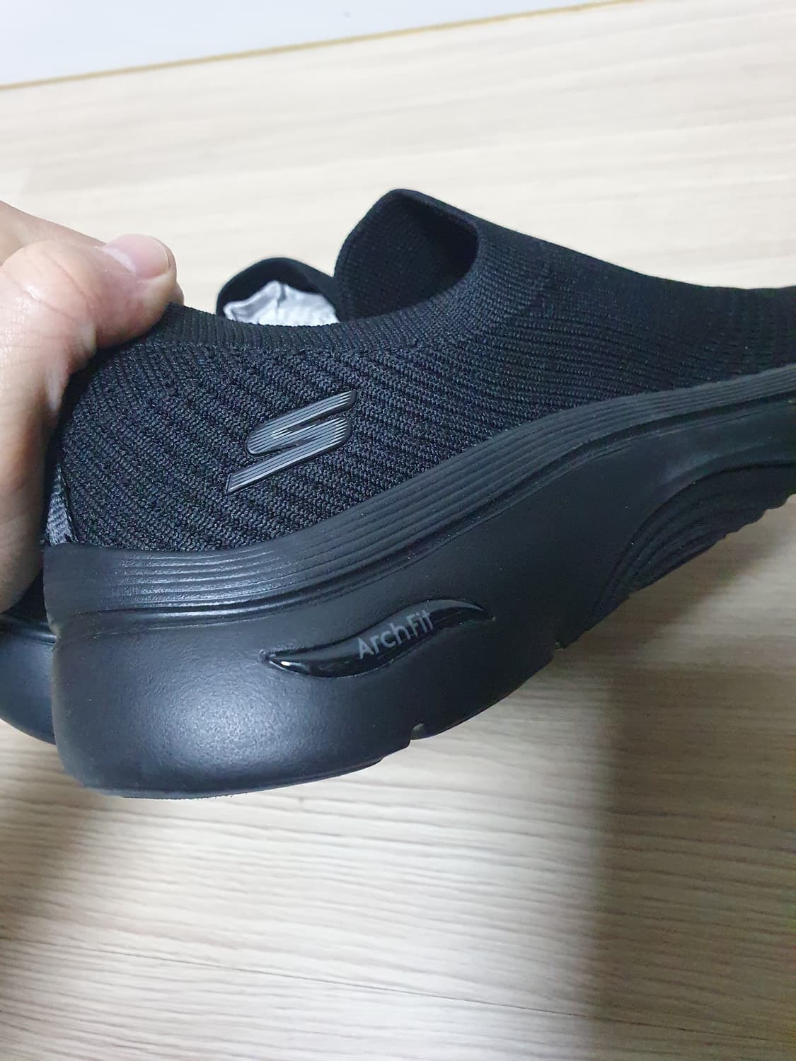 스케쳐스 아치핏 블랙 슬립온 운동화 250 상품이미지7