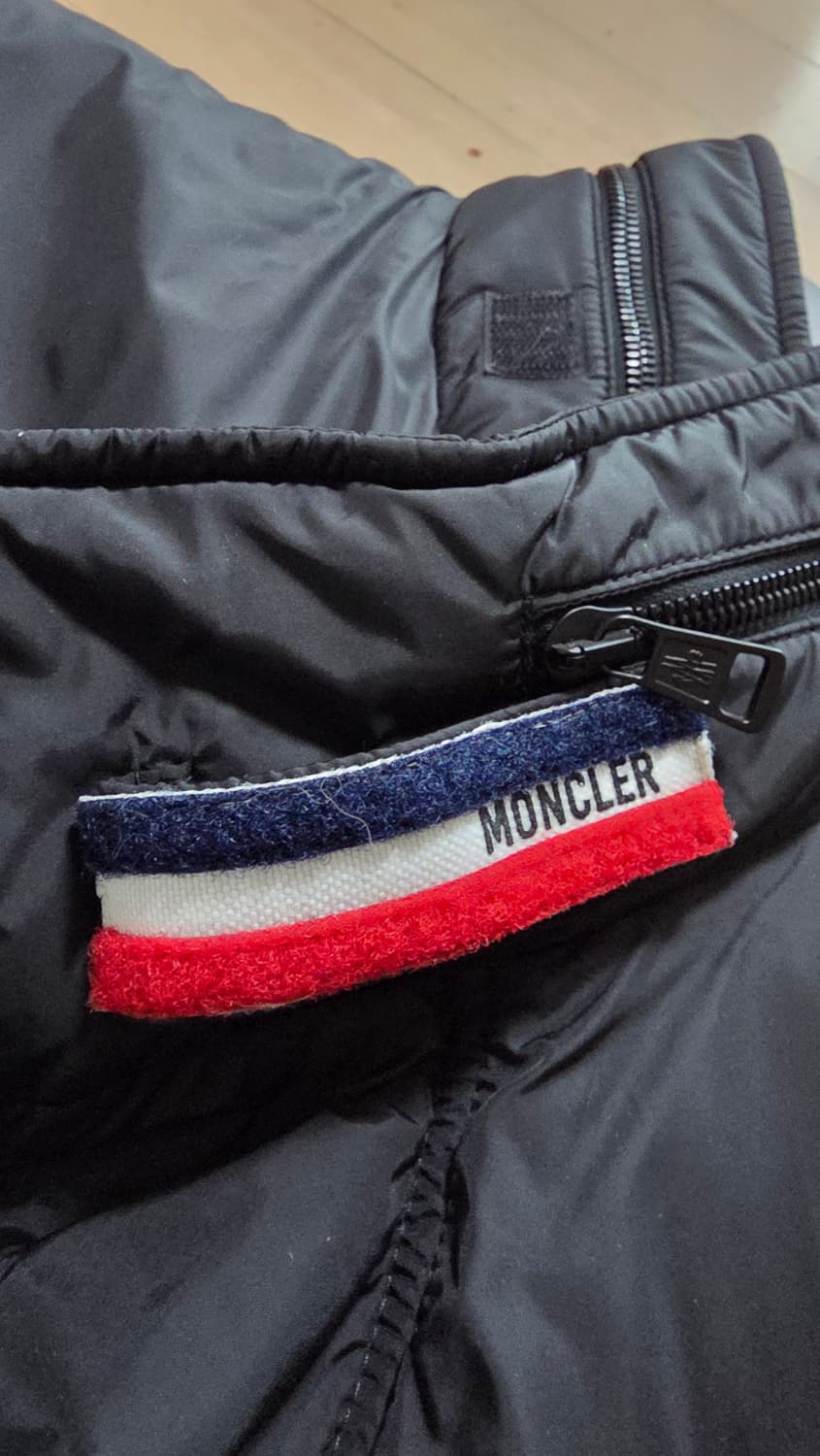 몽클레어 후지와라 콜라보 패딩 2사이즈 105 상품이미지9