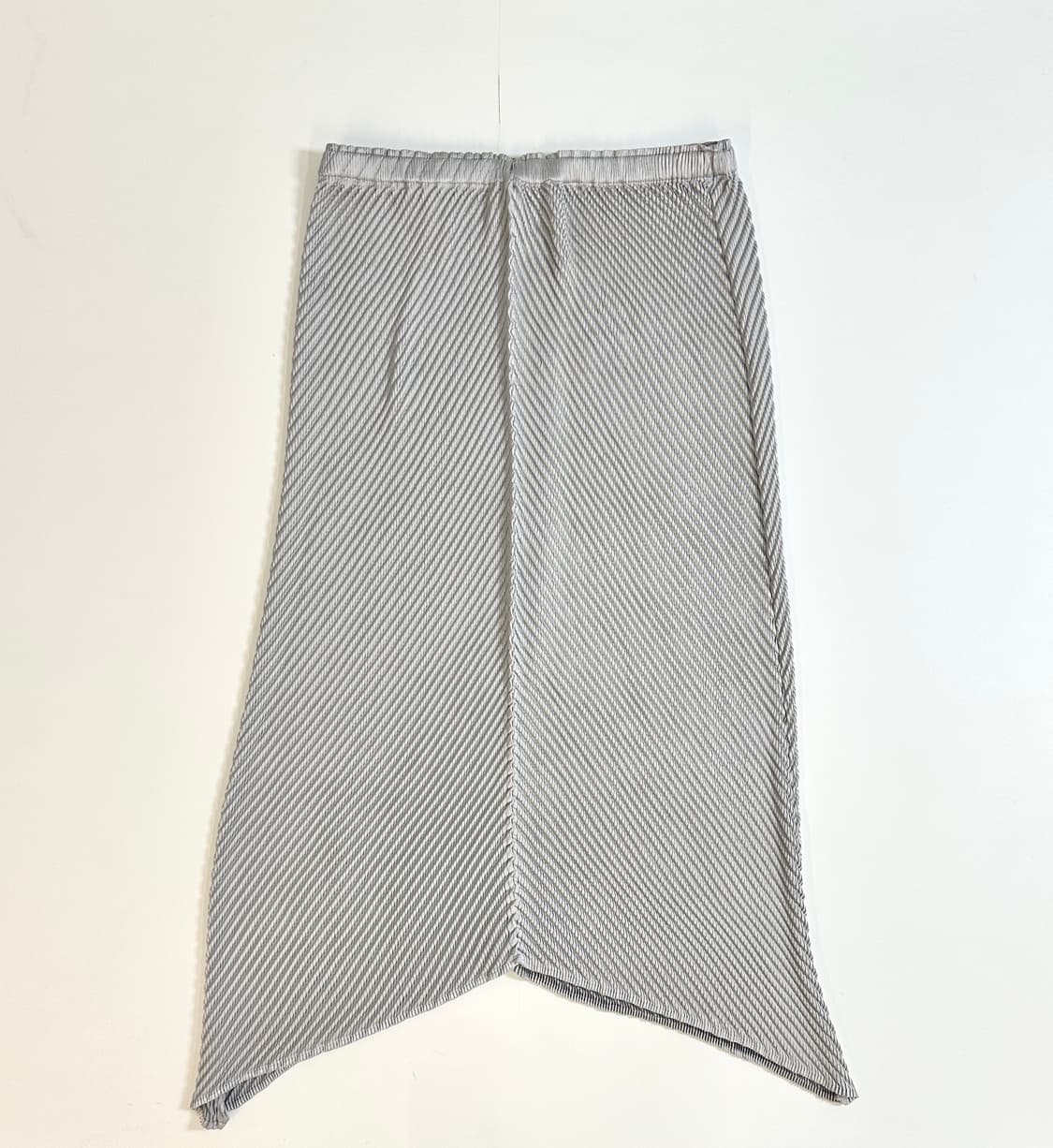 이세이 미야케  Pleats Please 실버 사선 미디 스커트 (2) 상품이미지2
