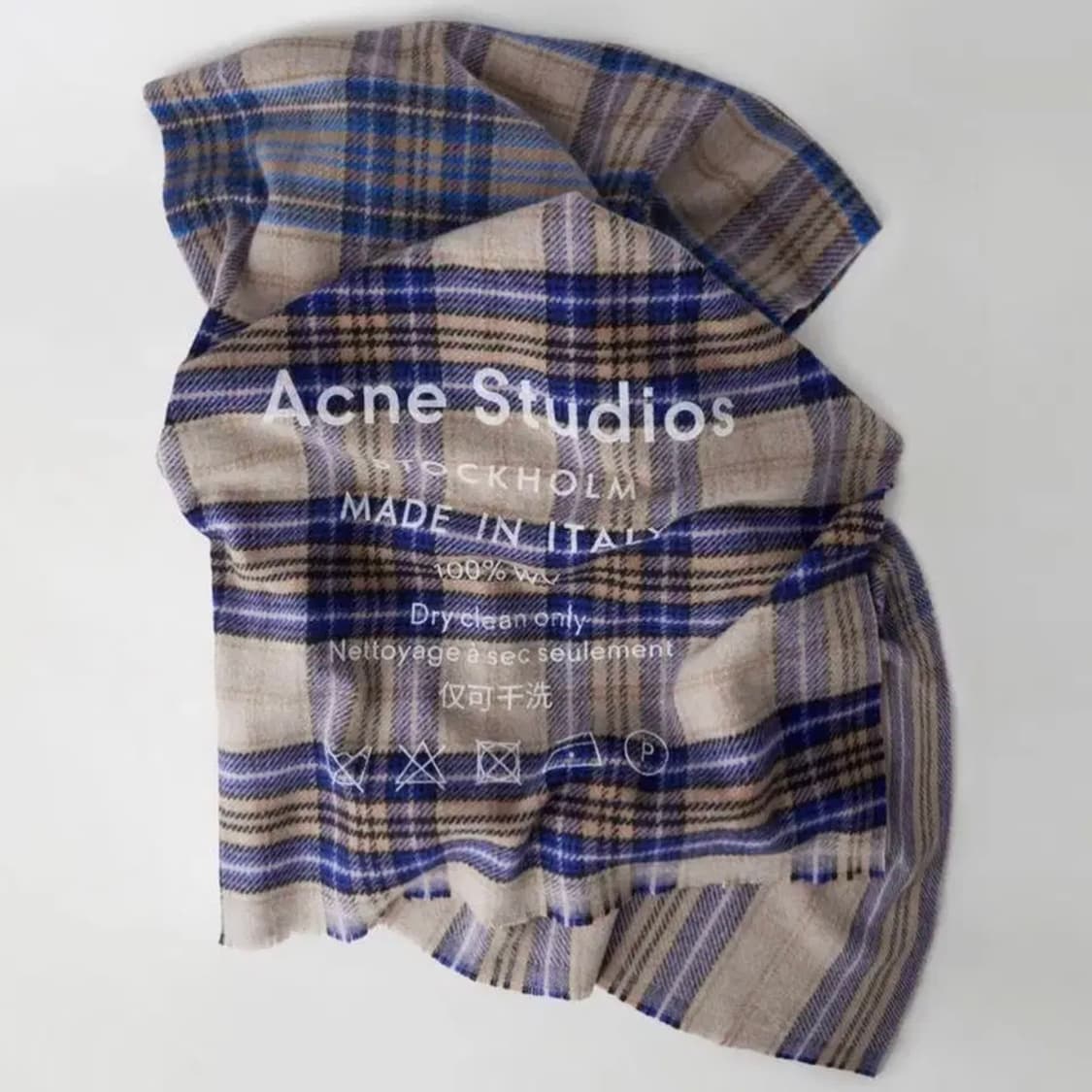 아크네 스튜디오 캐시어 체크 머플러 블루 베이지 상품이미지4