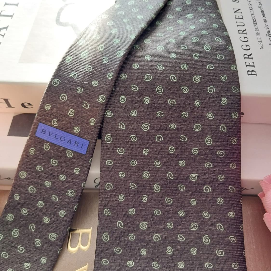 불가리 실크 그레이&에버그린 넥타이 9.7cm S~A+등급 K1392
 상품이미지2