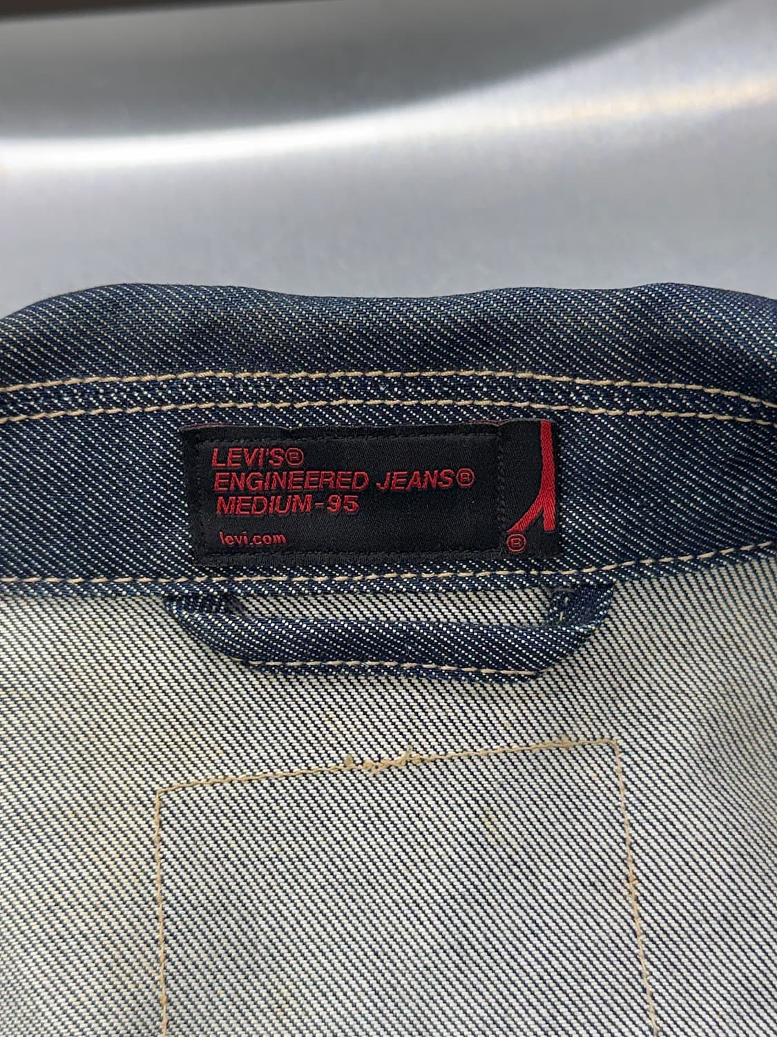 리바이스 엔지니어드 흑청 데님 트러커 자켓 상품이미지7