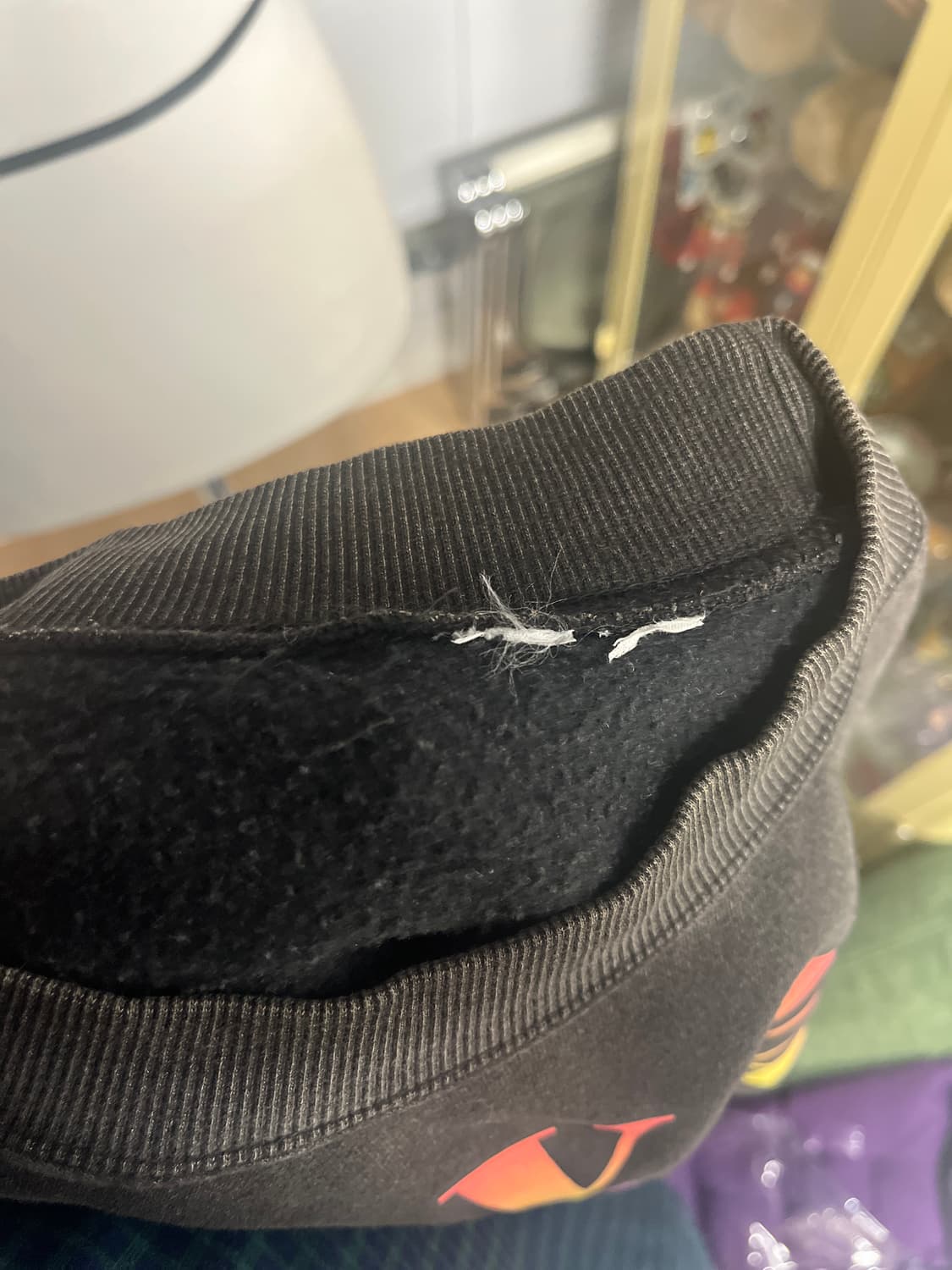 너바나 언플러그드 그래픽 오버사이즈 모크넥 맨투맨 상품이미지8