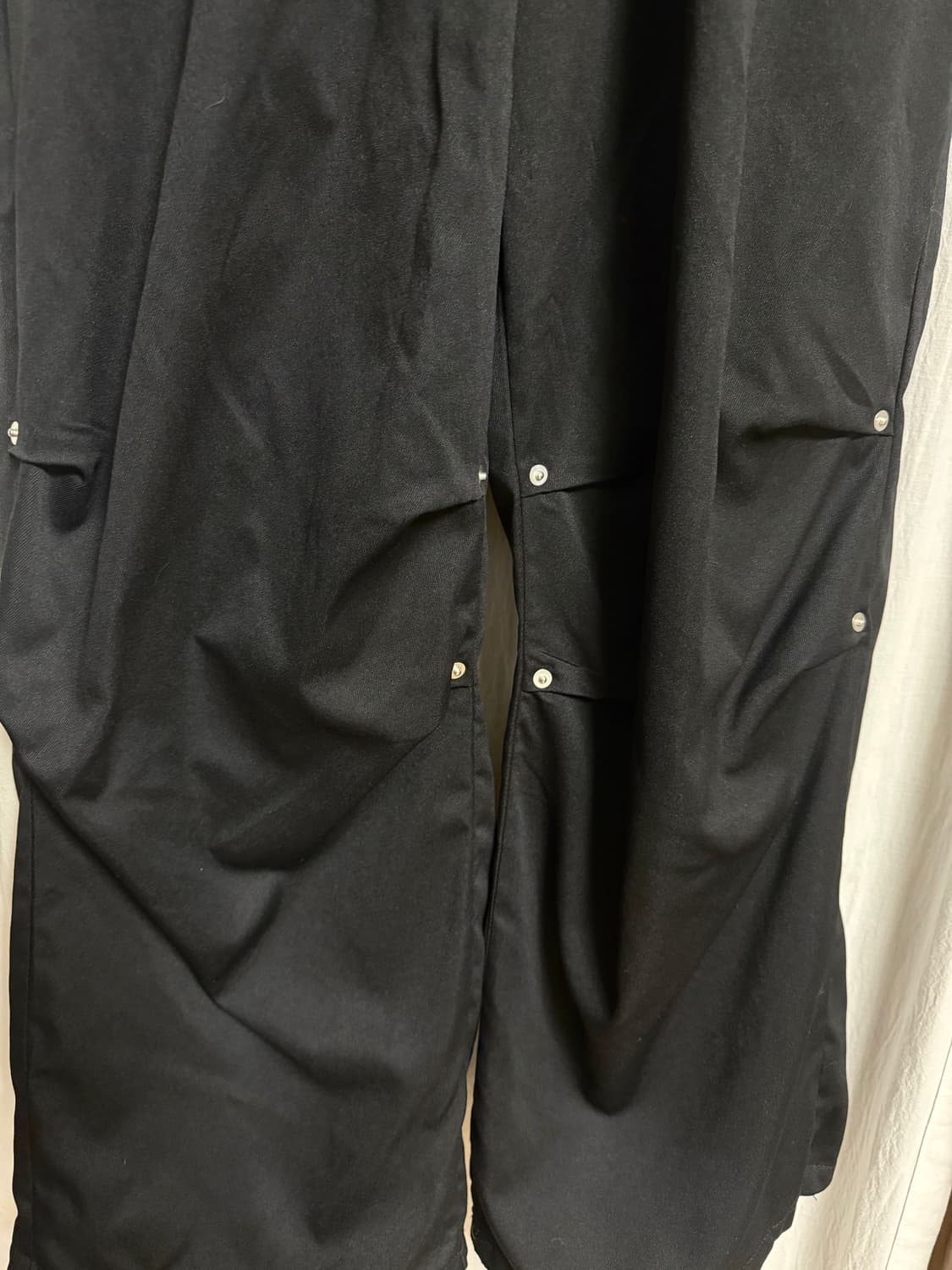 블랙업 네온 리벳 카펜더 와이드 스트링팬츠 상품이미지4