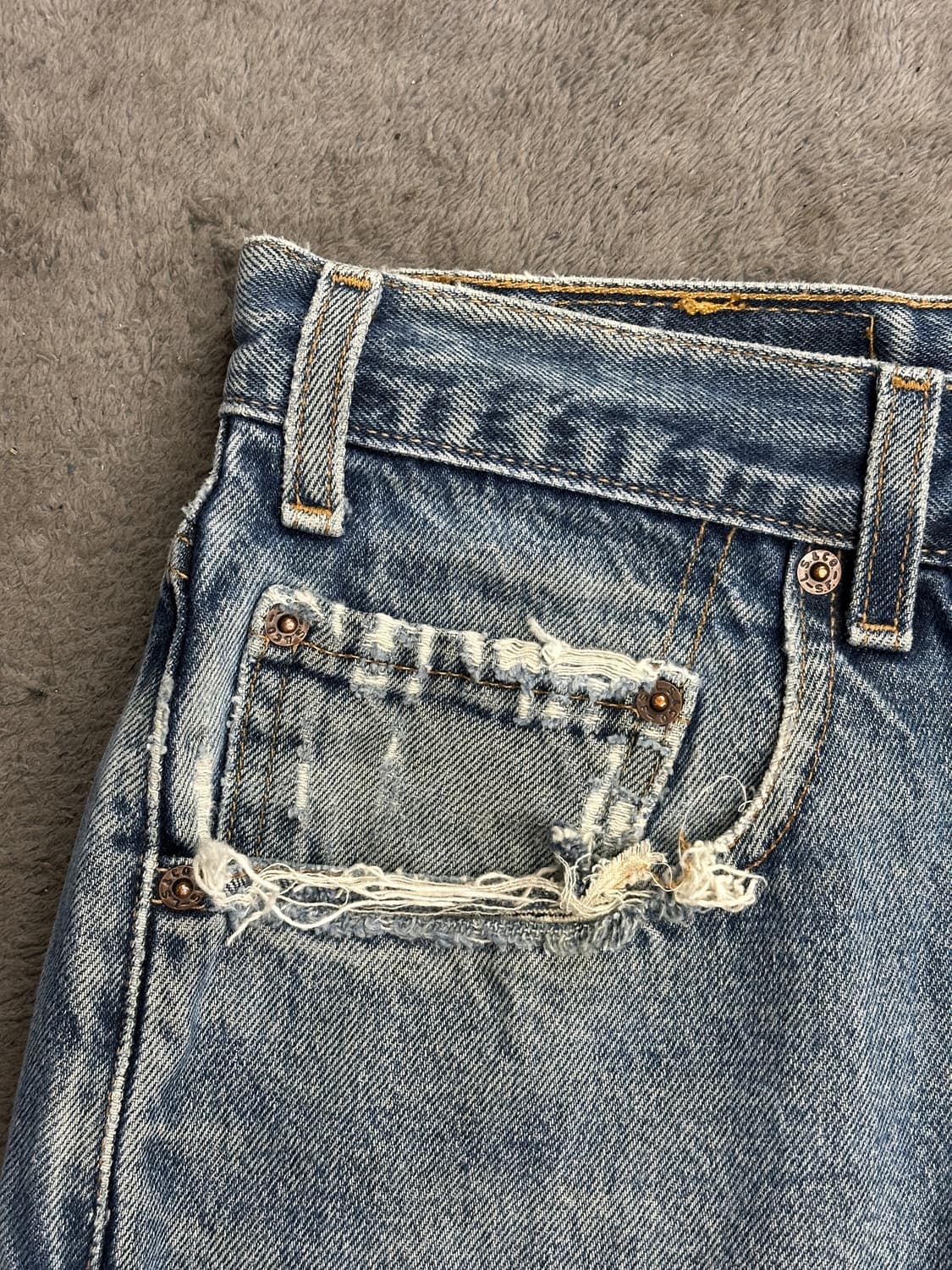 2001' 리바이스 569 데님 팬츠 36x34 상품이미지4