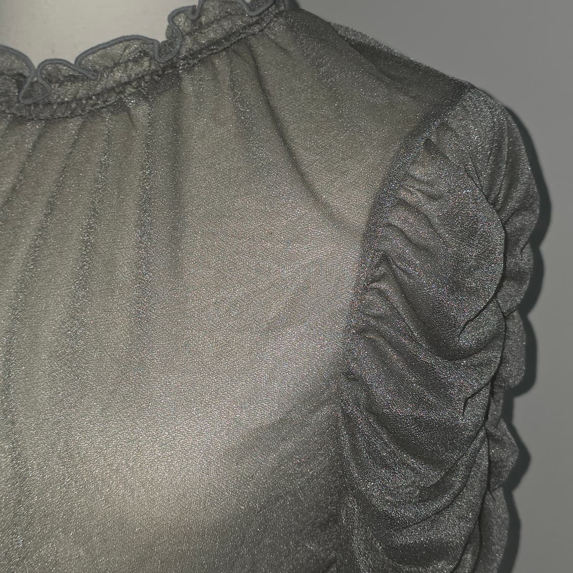 실버글리터 y2k 히메갸루 셔링벌룬 시스루 블라우스 상품이미지1