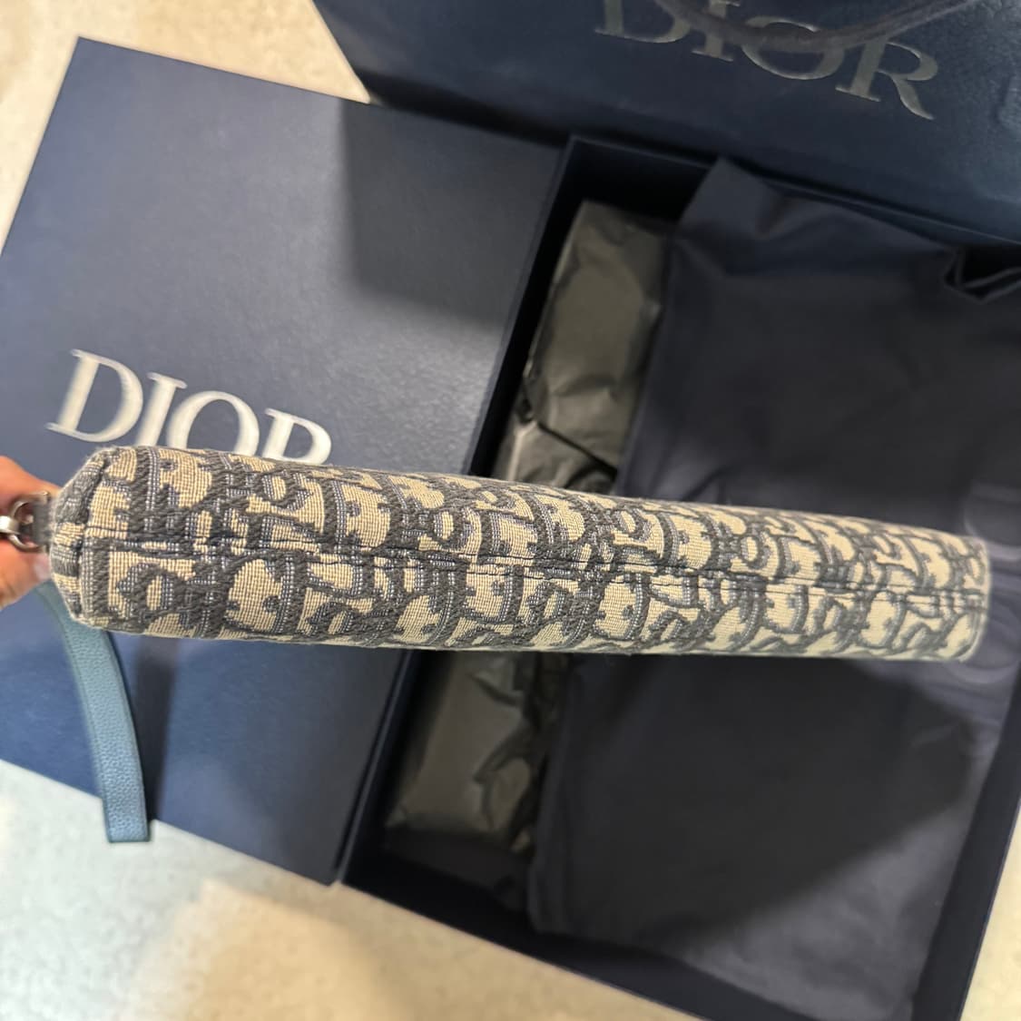 디올 트라이앵글 아이패드 클러치 A4 상품이미지9