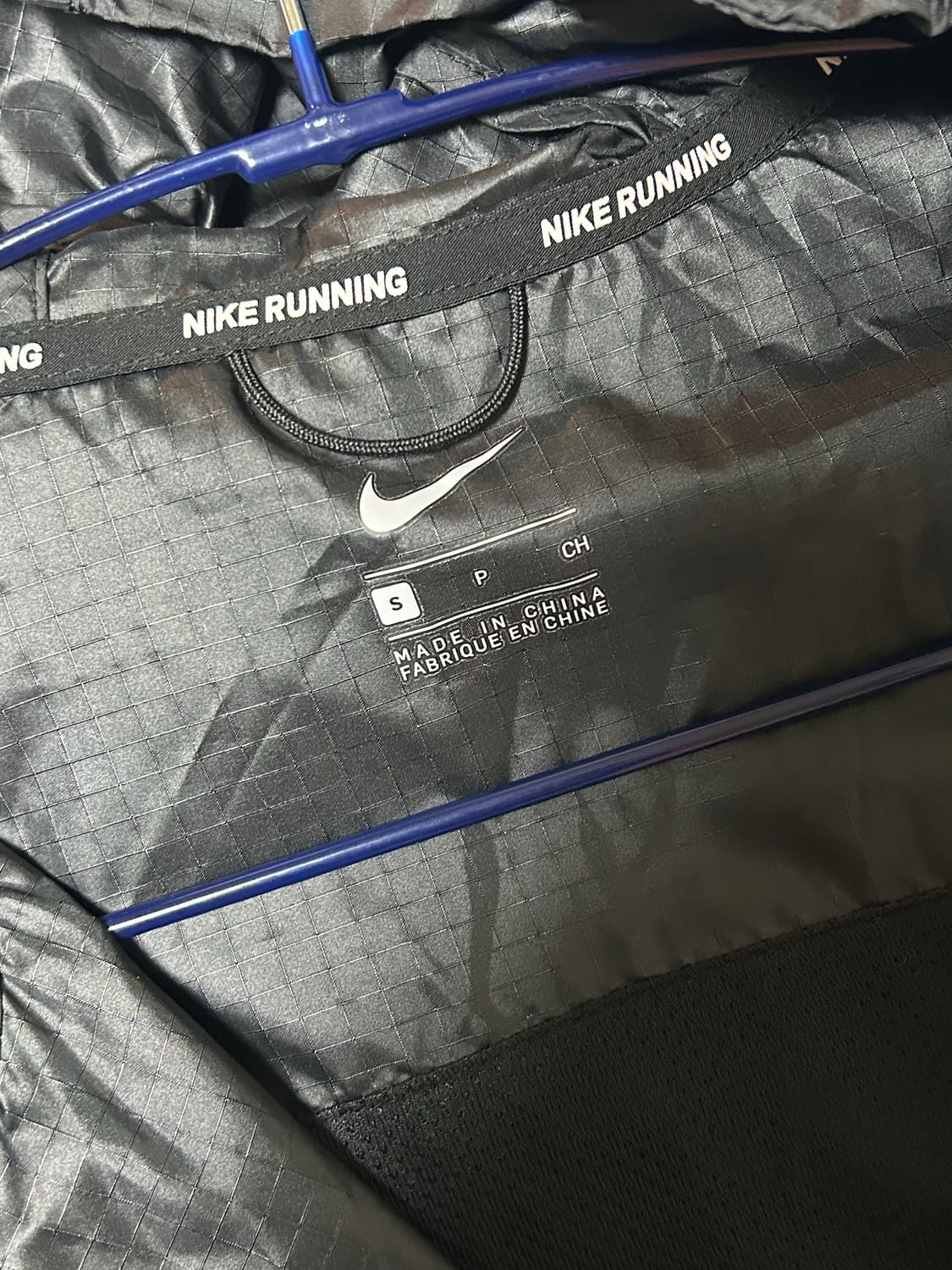 나이키 러닝 윈드브레이커 S 사이즈 블랙 상품이미지3