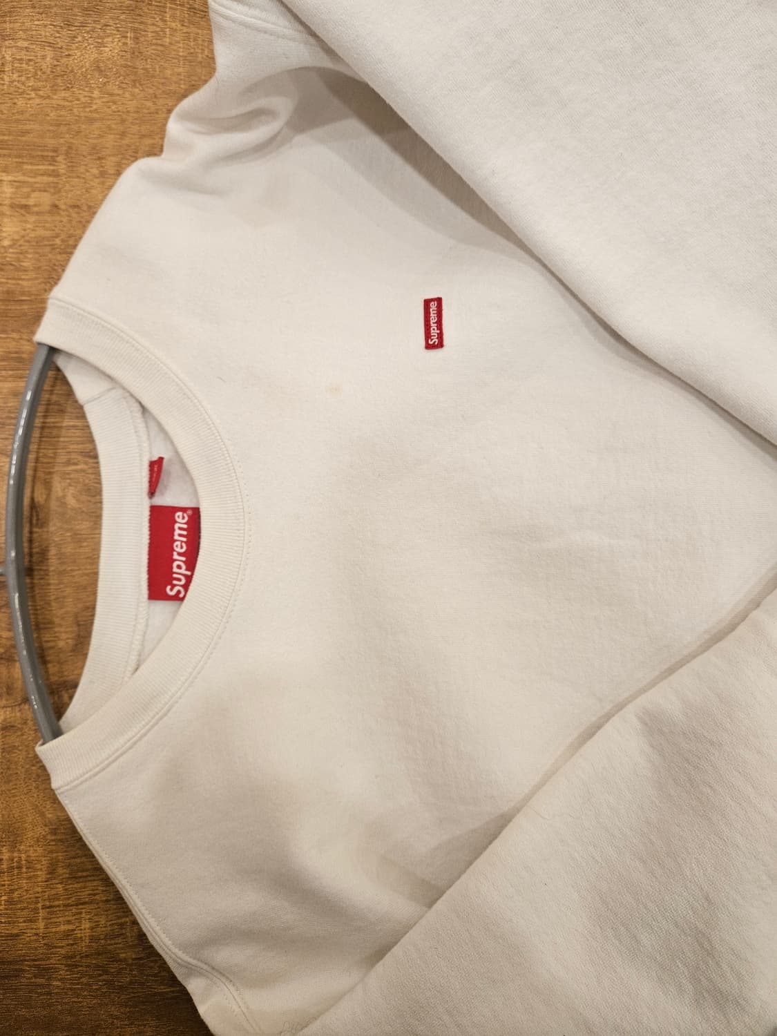 슈프림 스몰로고 맨투맨 상품이미지1