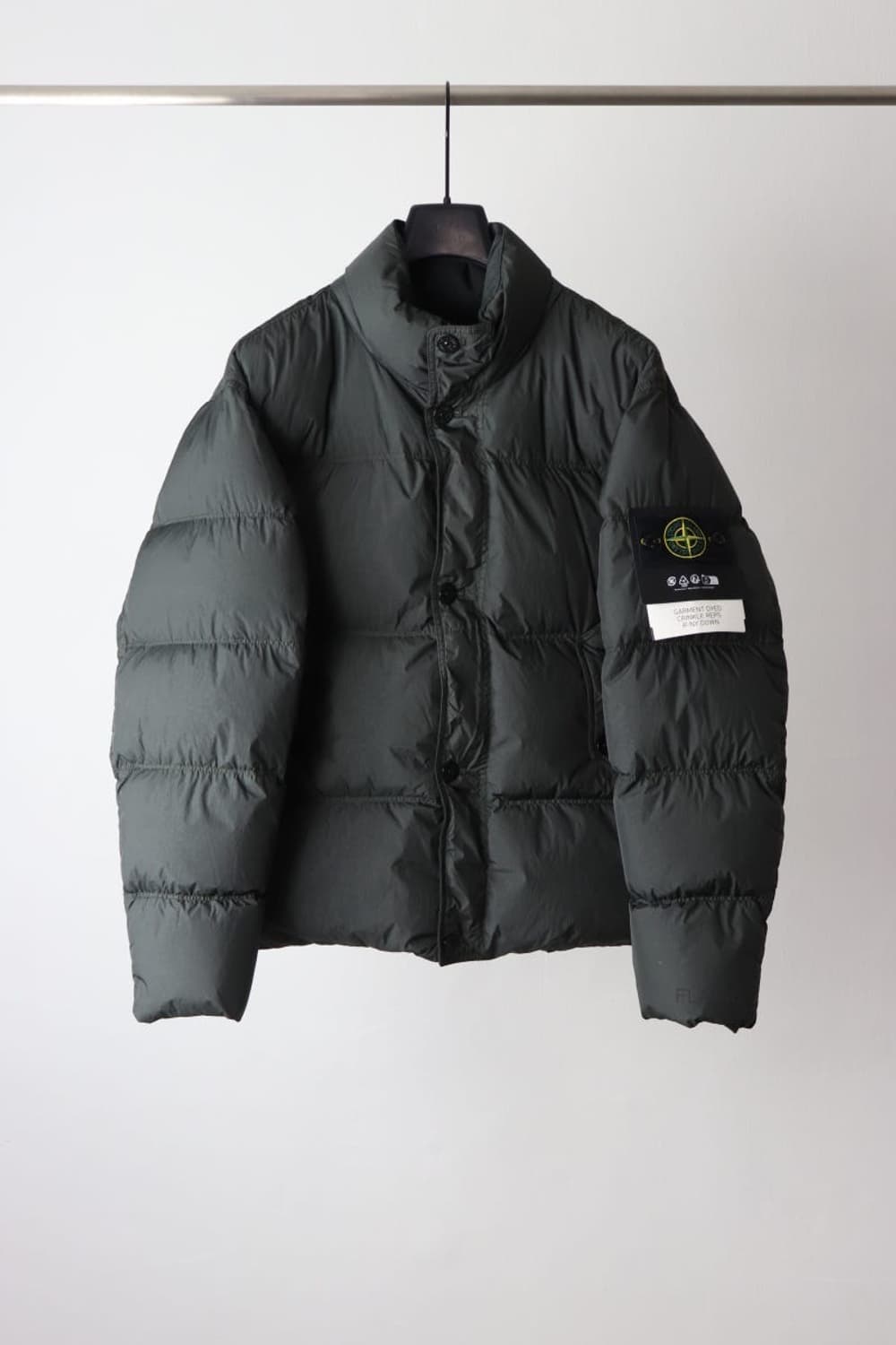 스톤아일랜드 24FW 크링클랩스 리드그레이 상품이미지1