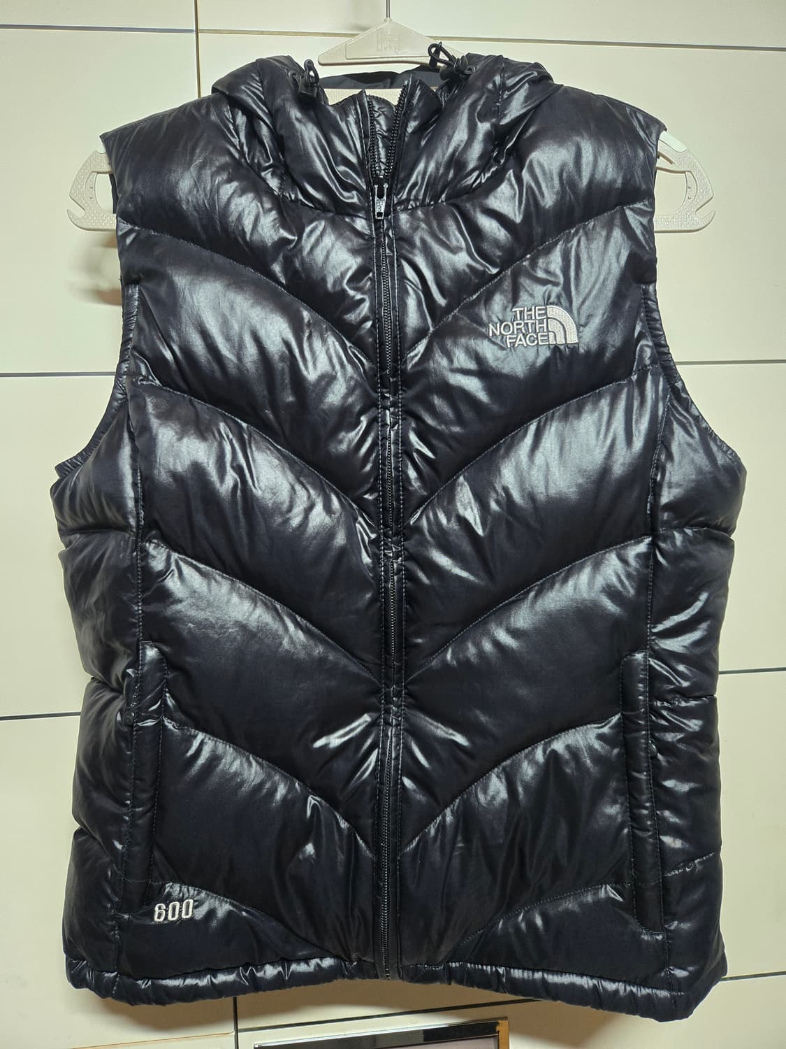 노스페이스 여성 구스다운 경량 조끼패딩 상품이미지1