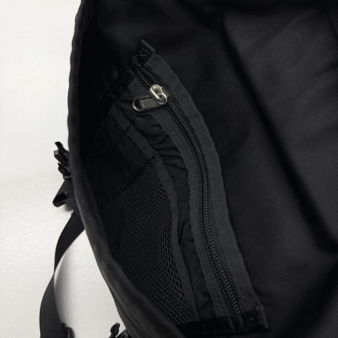 노스페이스 테크니컬 크로스백 블랙 상품이미지8