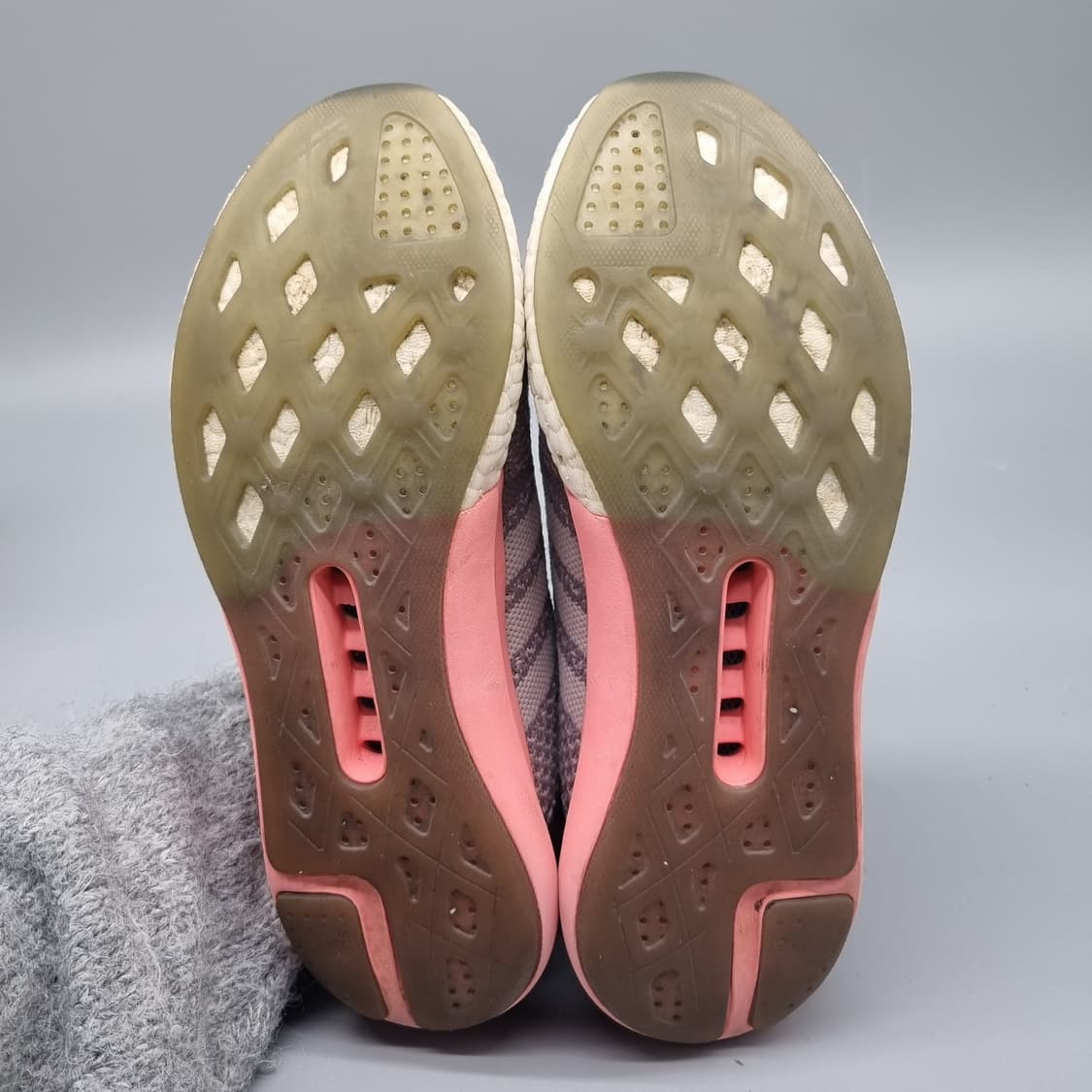 아디다스 코스믹부스트 여성운동화245 상품이미지3