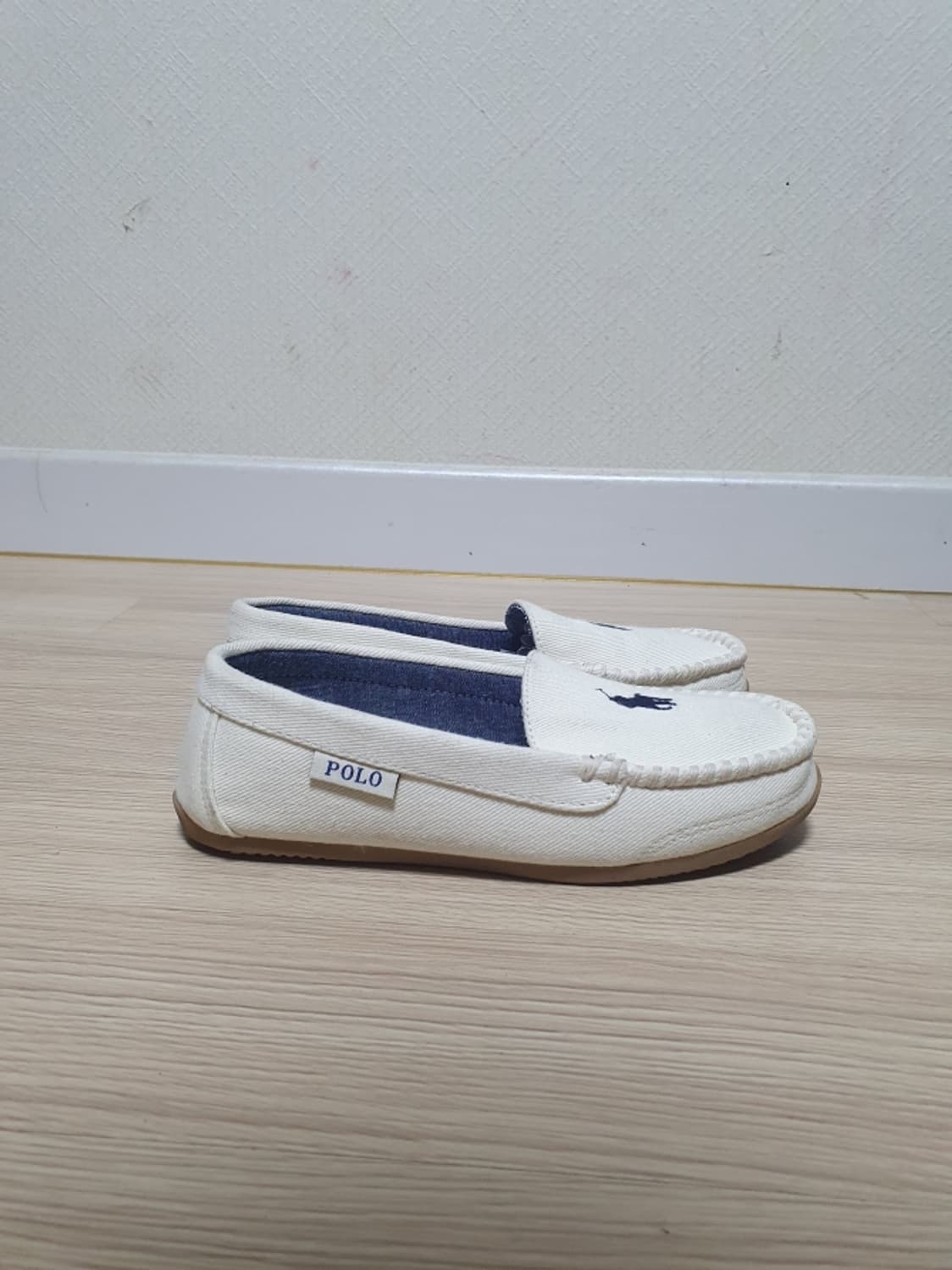 폴로 랄프로렌 화이트 캔버스 로퍼 230 상품이미지1