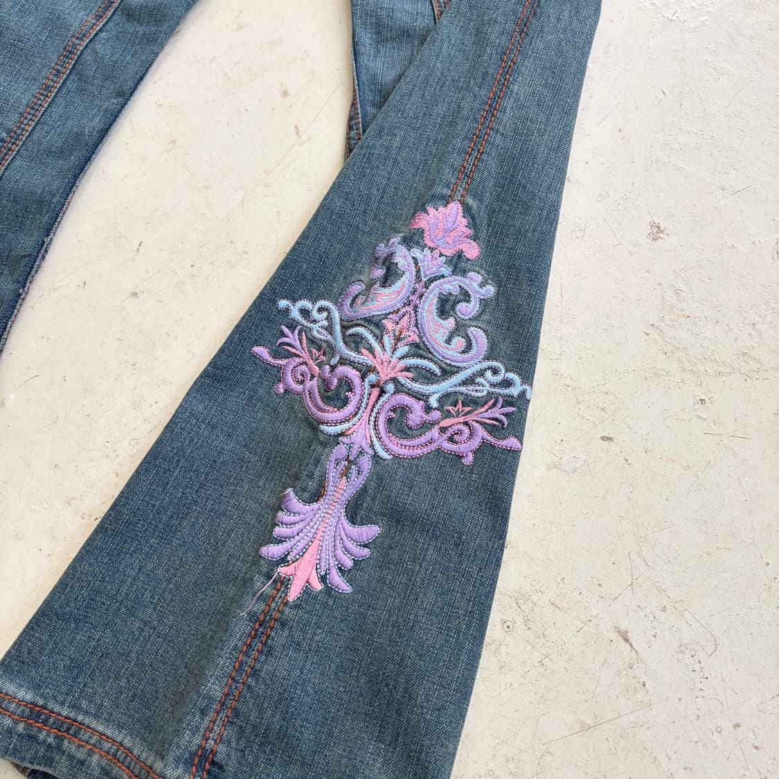 Lassby 빈티지 자수 부츠컷 데님팬츠 30 상품이미지9