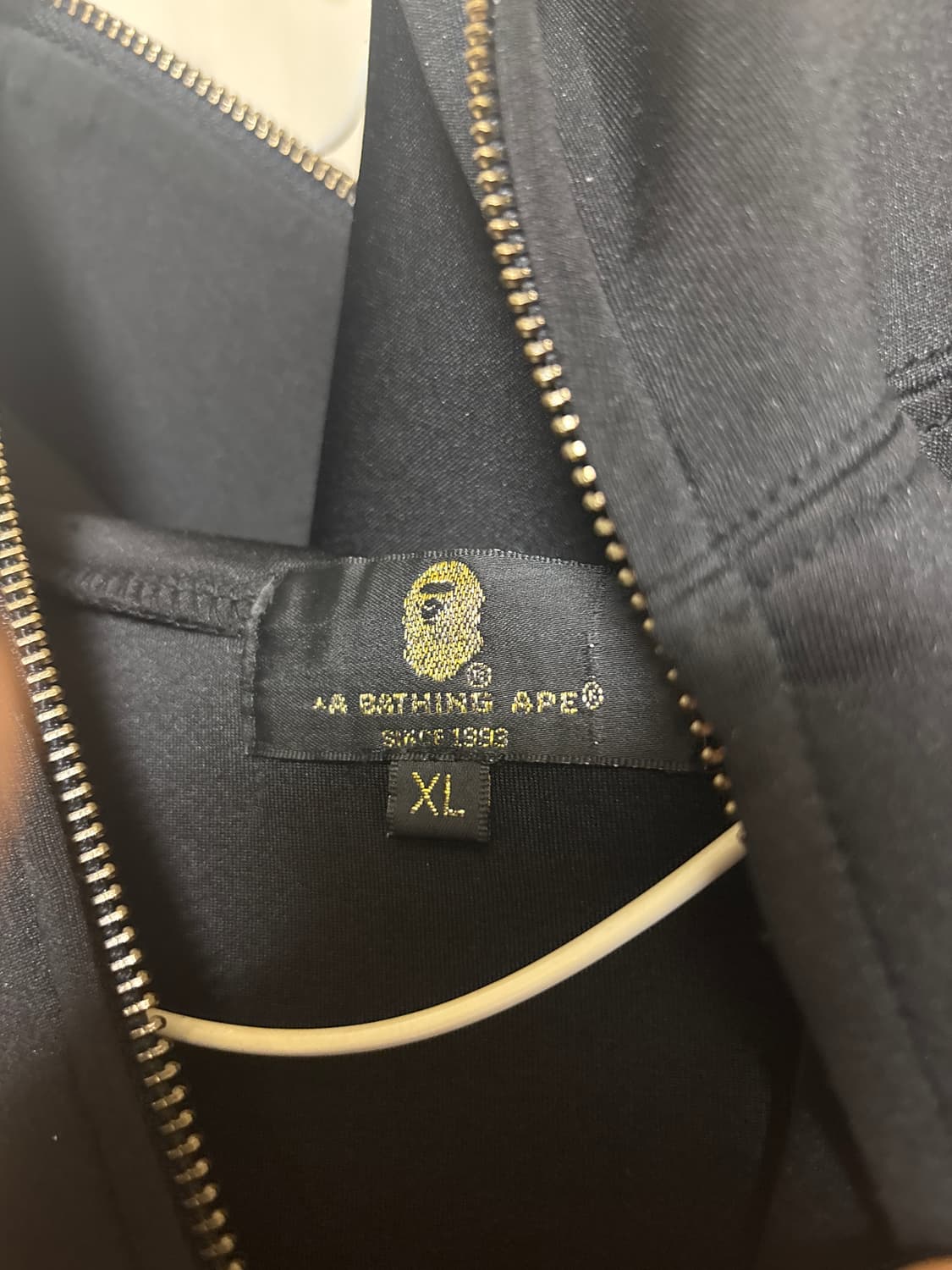 베이프 x 트래비스 스캇 샤크 후드집업 상품이미지4