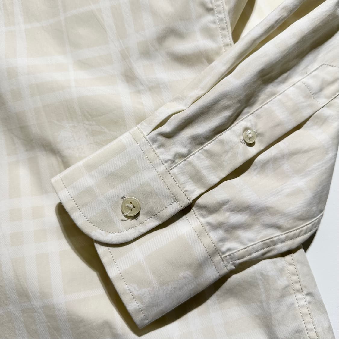 버버리 기마 패턴 체크 셔츠 상품이미지6