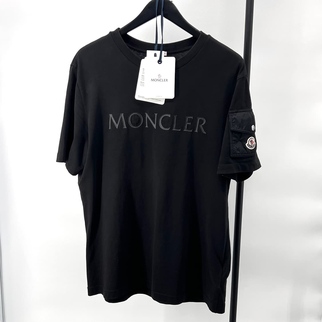 몽클레어 로고 반팔 티셔츠 블랙 상품이미지1