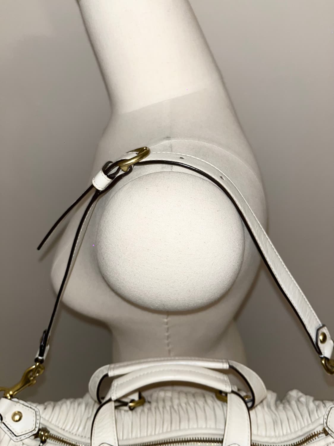 📦Coach All White shoulder bag 상품이미지7