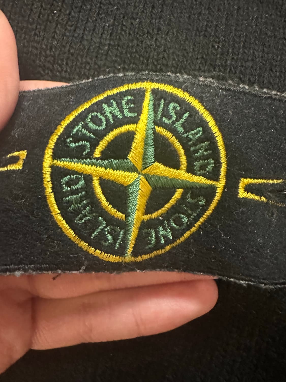 스톤아일랜드 울 하프집업 니트 상품이미지4