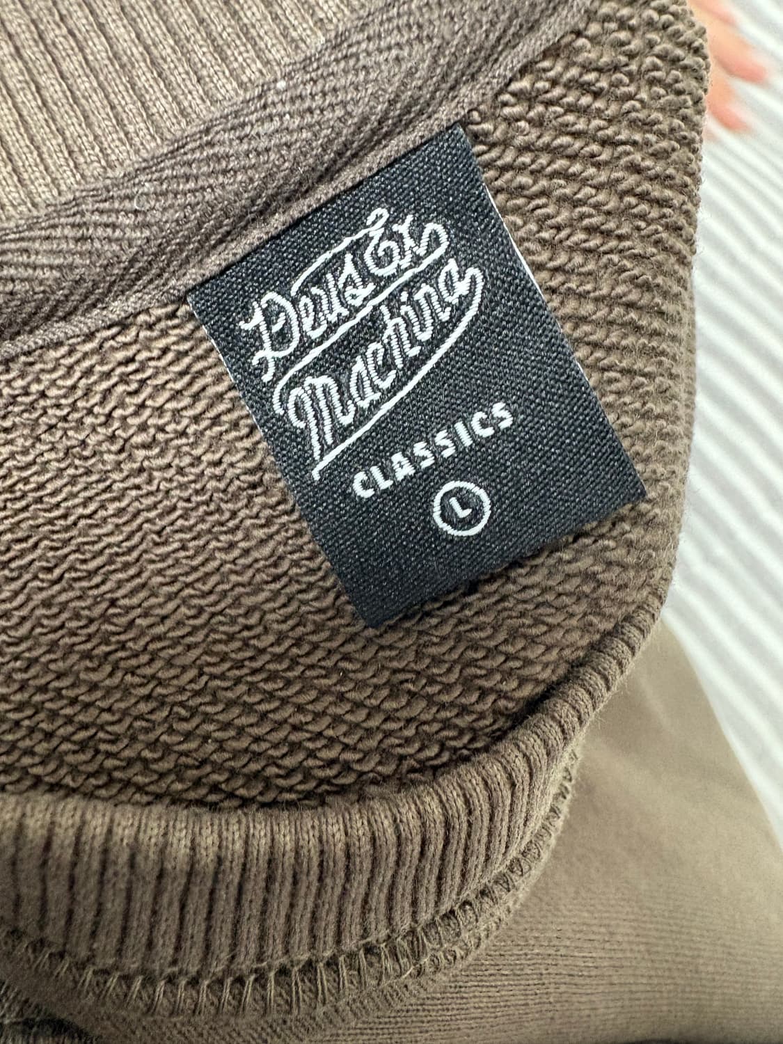 데우스 엑스마키나 브라운 맨투맨 L 상태최상 상품이미지4