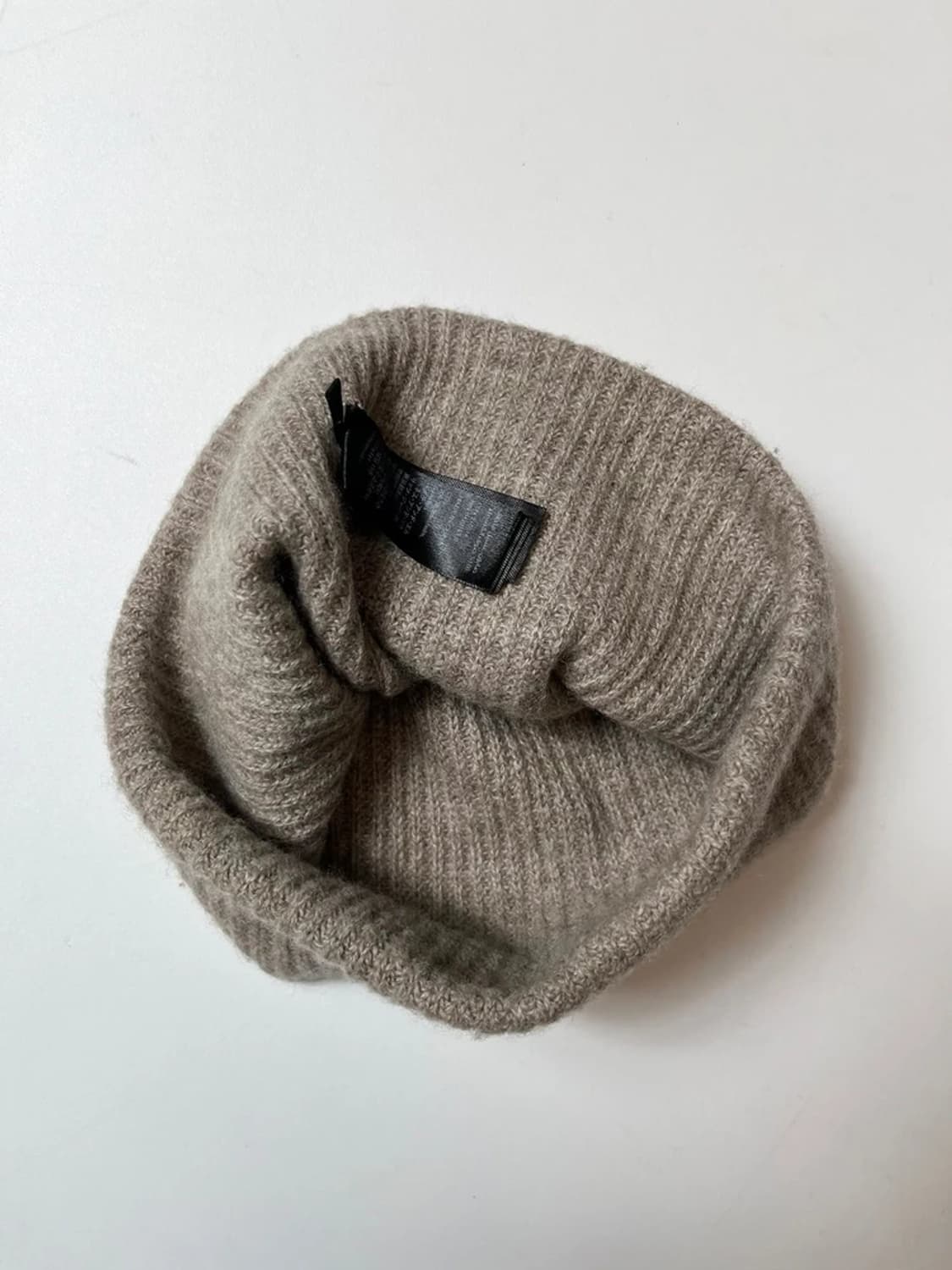 코스 COS 미니멀 캐시미어 니트 비니 Q1333 상품이미지3