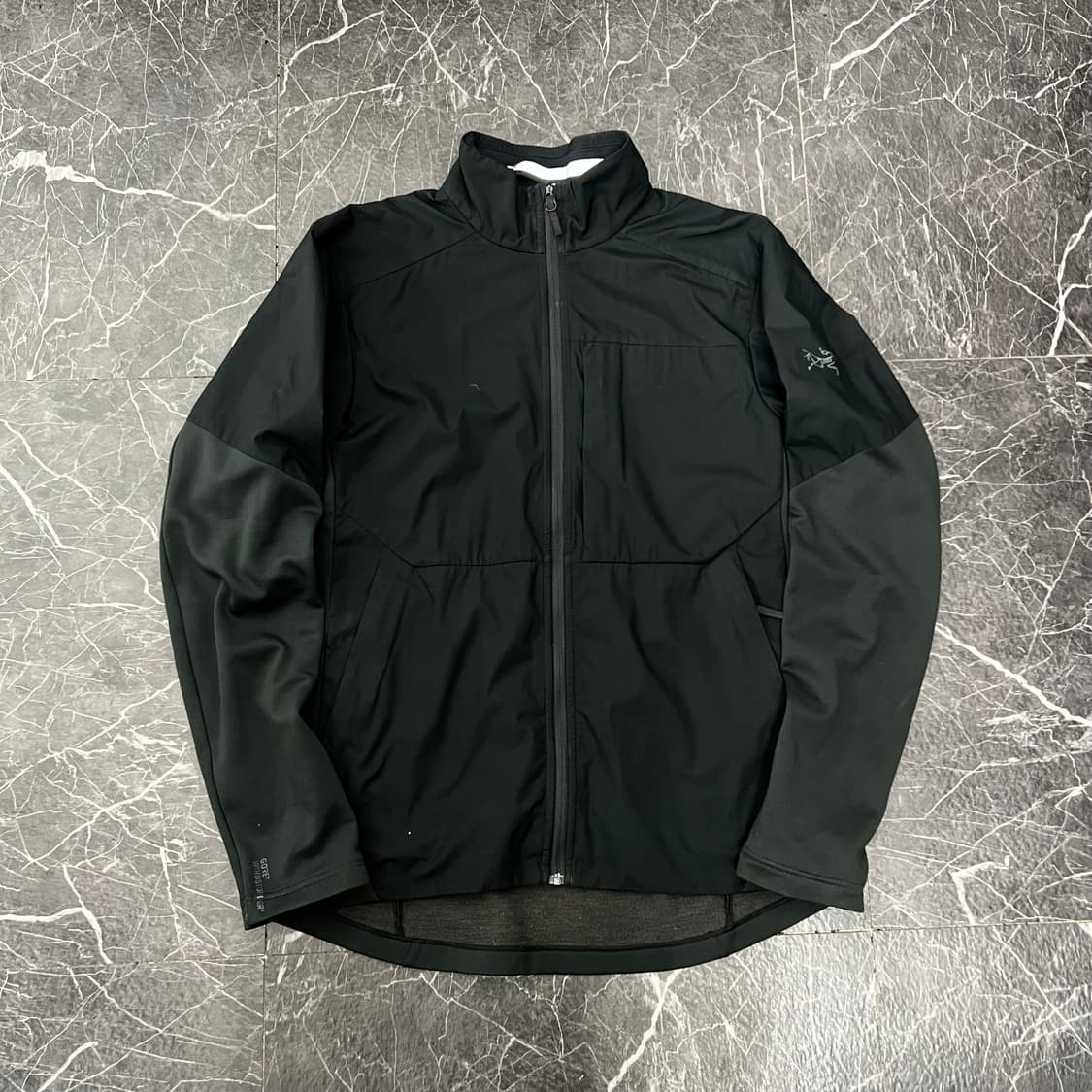 아크테릭스 A2B 컴프 바람막이 자켓 상품이미지1