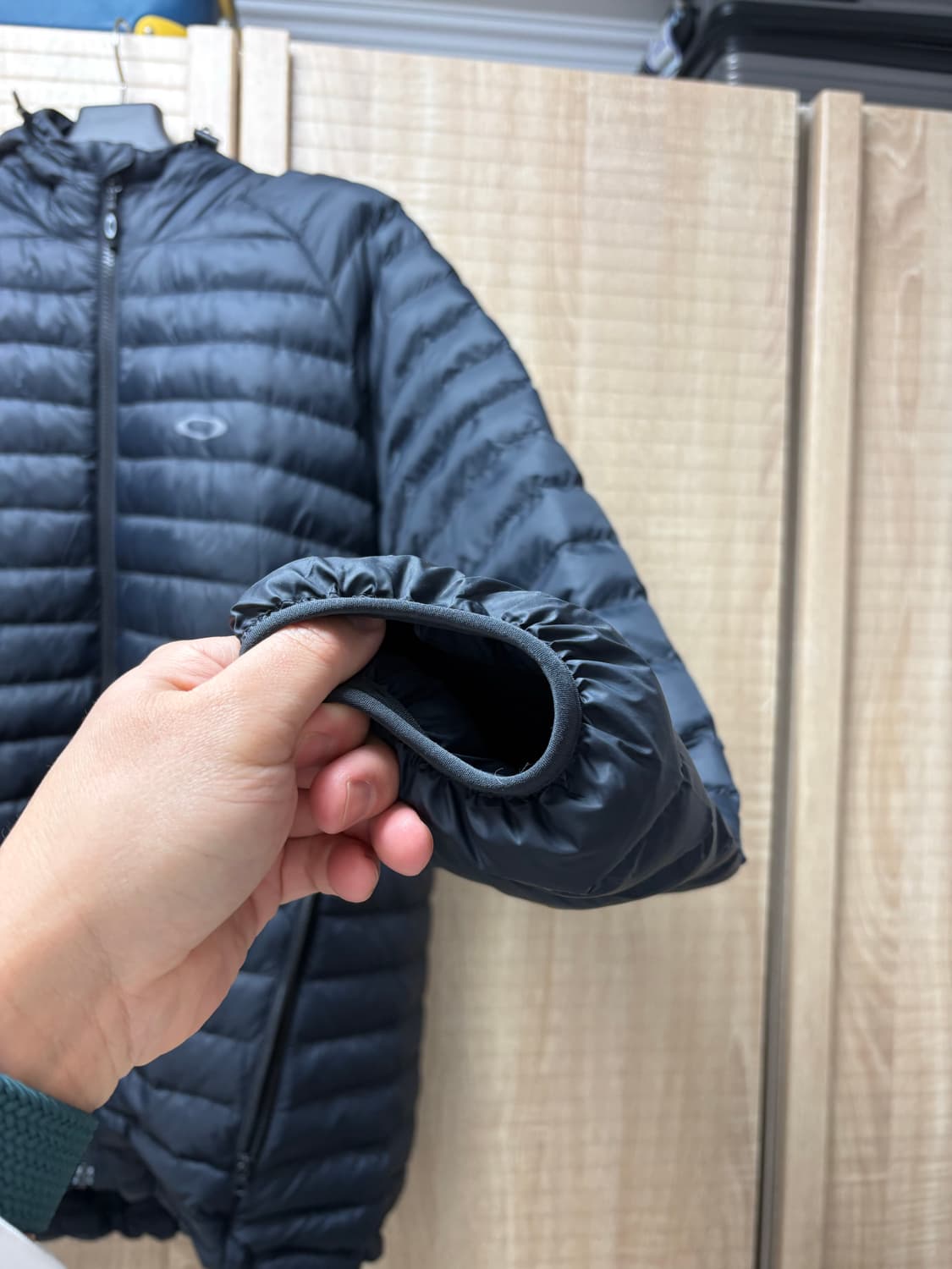 오클리경량패딩 상품이미지2