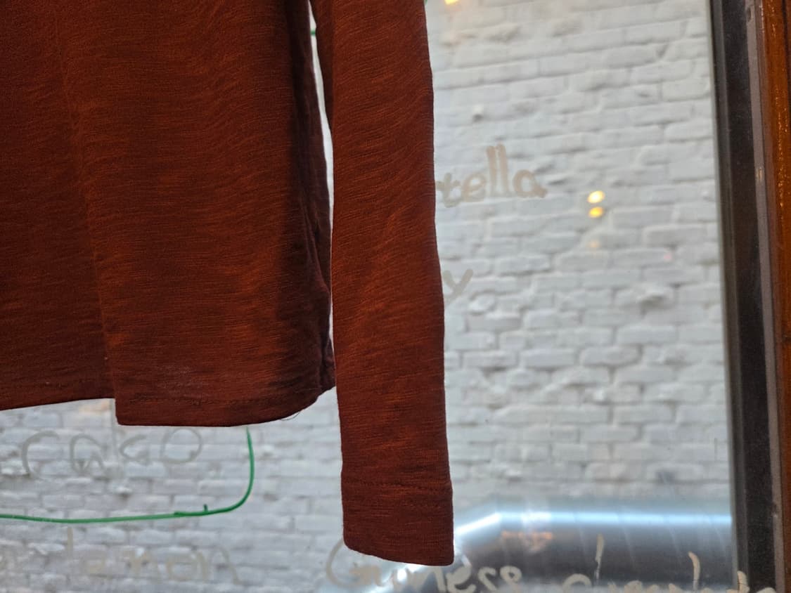 띠어리 헨리넥 티셔츠 상품이미지4