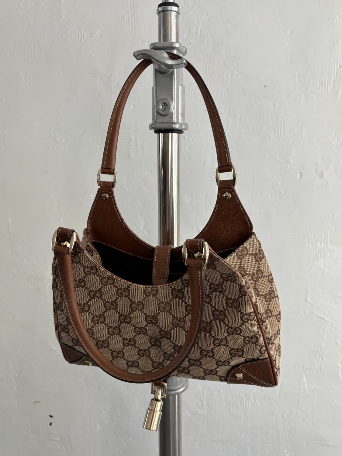 Gucci 구찌 GG 로고 재키 캔버스 백 상품이미지6