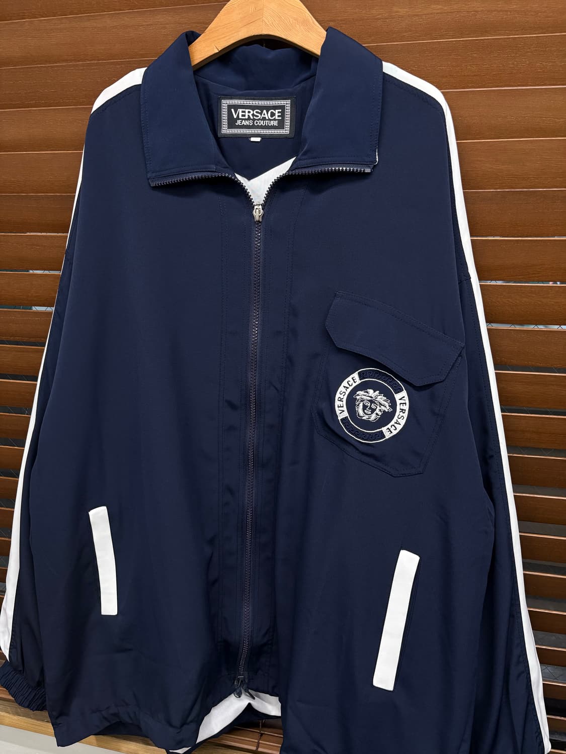 베르사체 올드스쿨 자수 바람막이 자켓 상품이미지1
