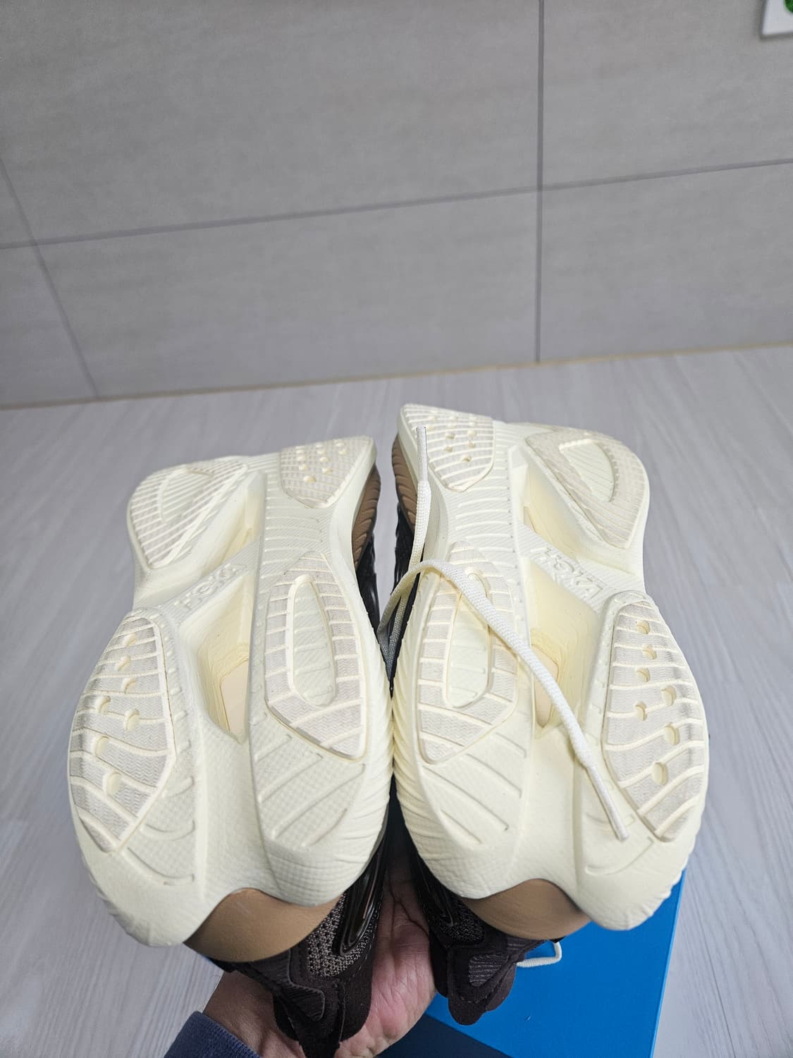 호카 x 케이지드 마하 월넛 메이플 275 상품이미지4