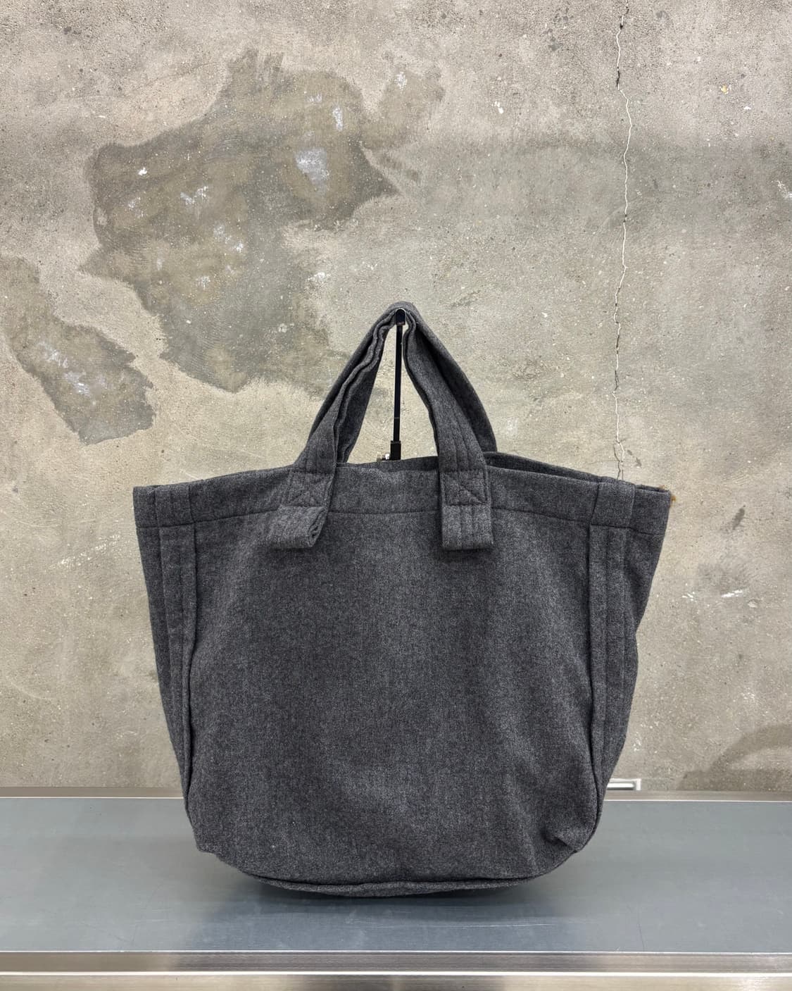 Comme des Garcons 꼼데가르송 트리콧 차콜 울 토트백 상품이미지3