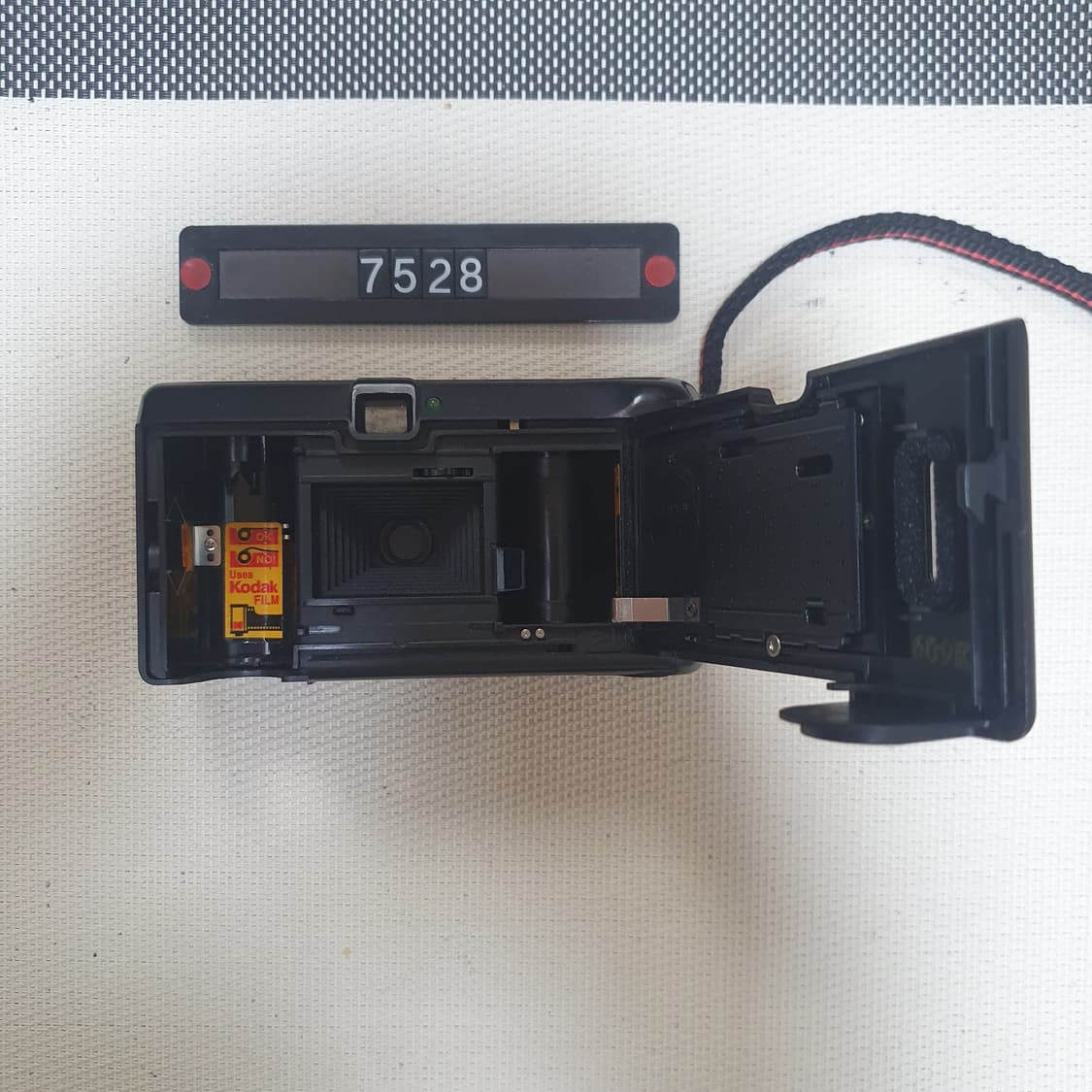 코닥 스타 320 QD 필름카메라 상품이미지5