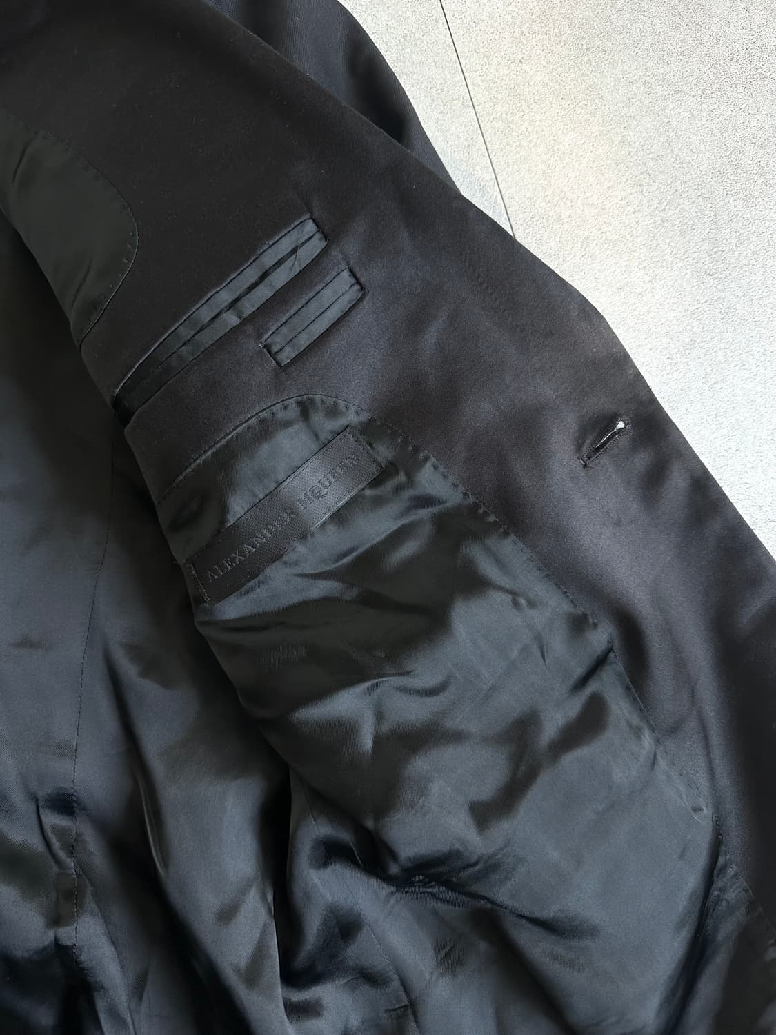 알렉산더 맥퀸 아카이브 블랙 세틴 라펠 블레이저 상품이미지9