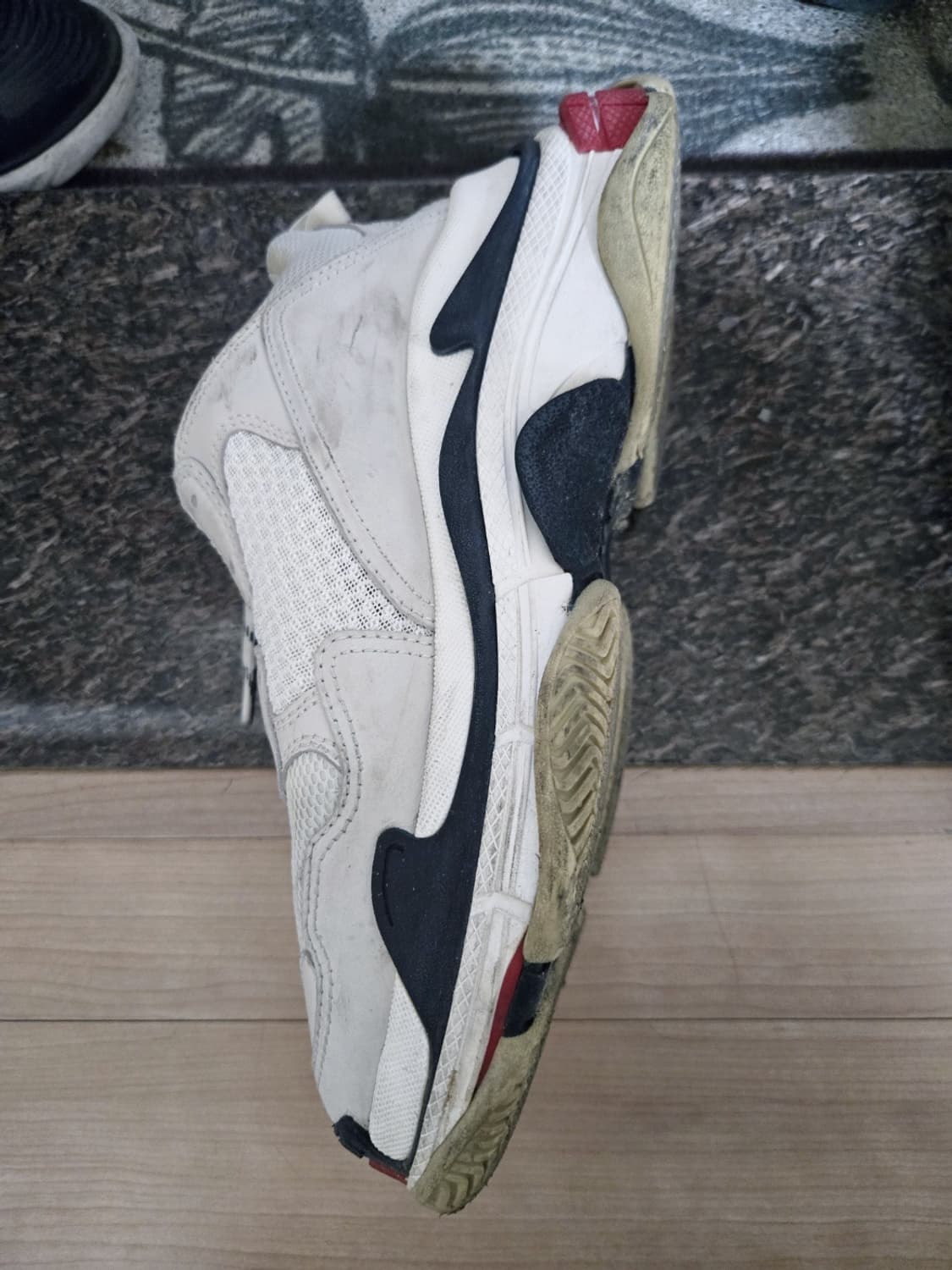 발렌시아가 트리플s 41 상품이미지1