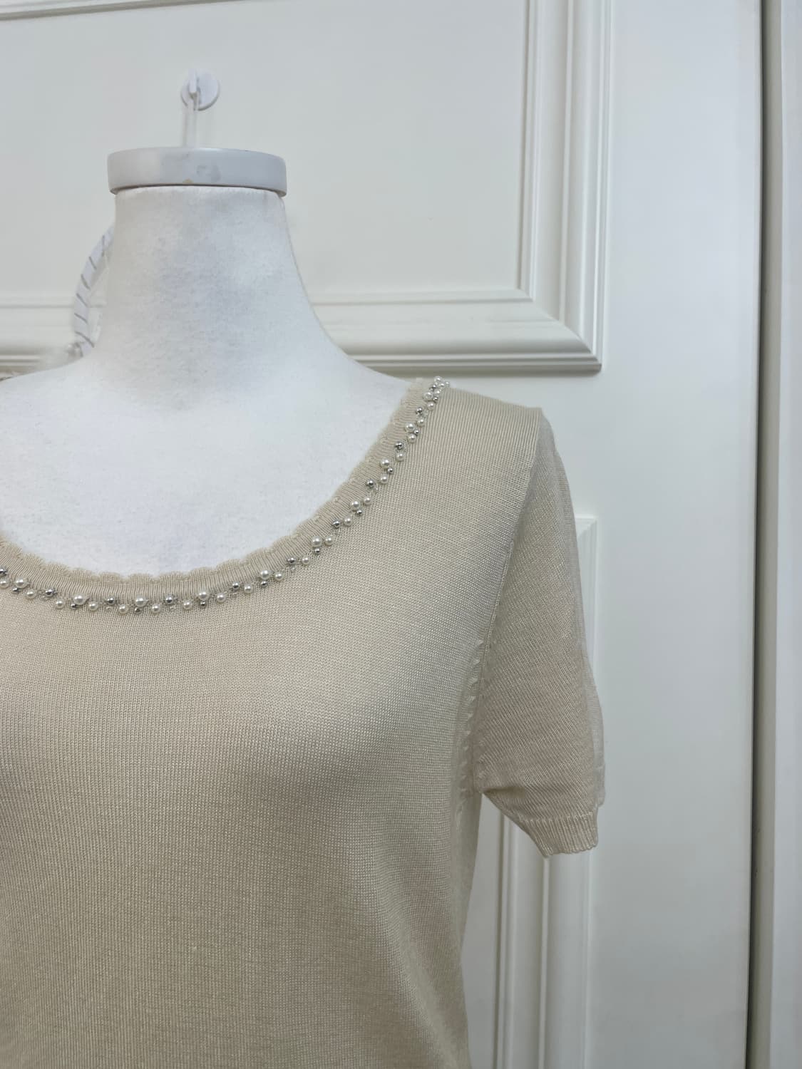 cream beige neck pearl point knit top 상품이미지6