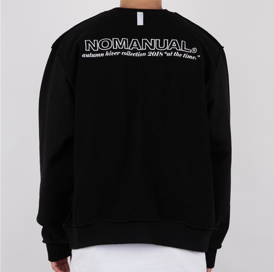 노매뉴얼 / REVERSED SLOGAN SWEAT SHIRT 상품이미지1